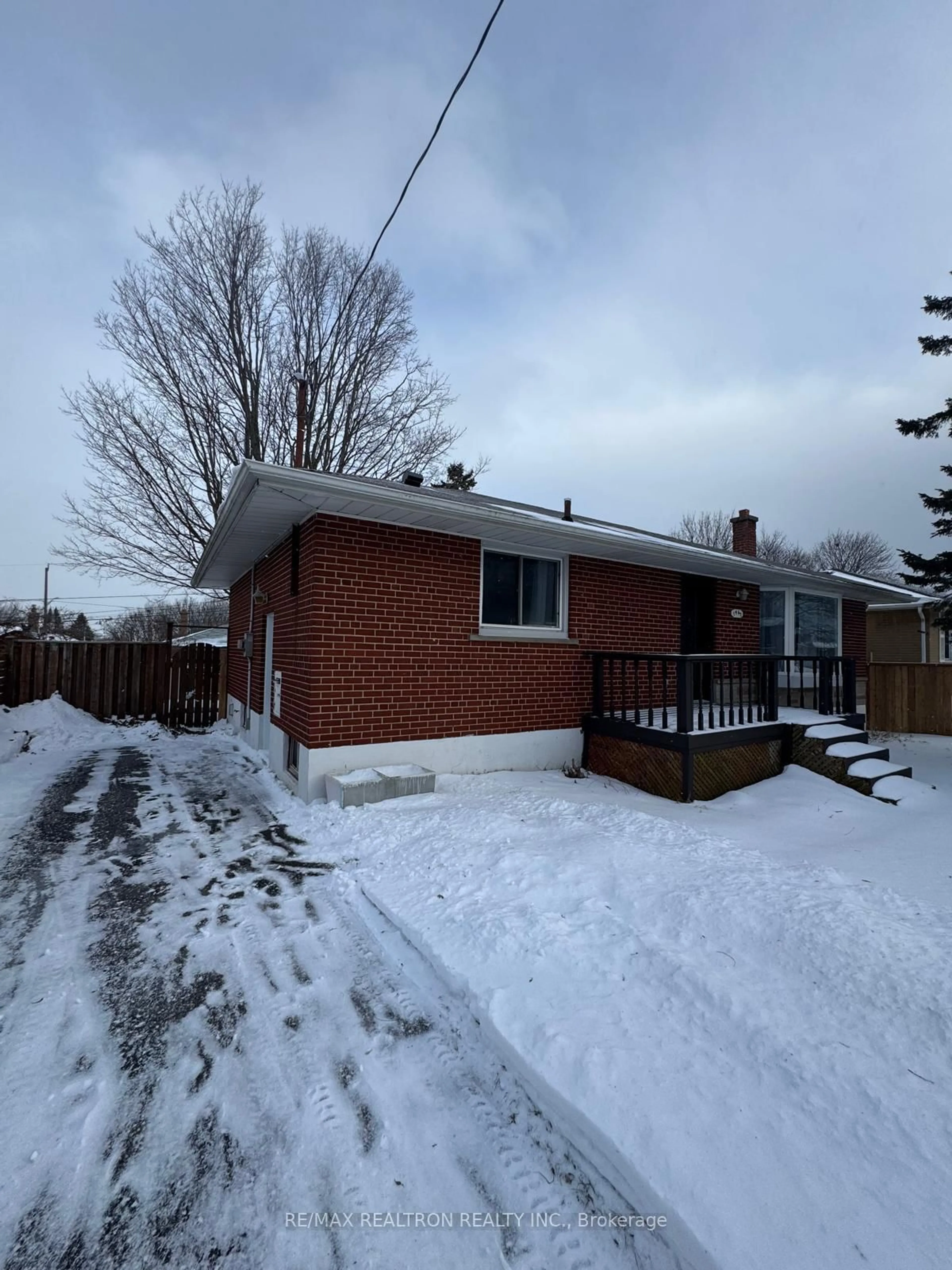 Home with brick exterior material, street for 1467 Oxford St, Oshawa Ontario L1J 3W9