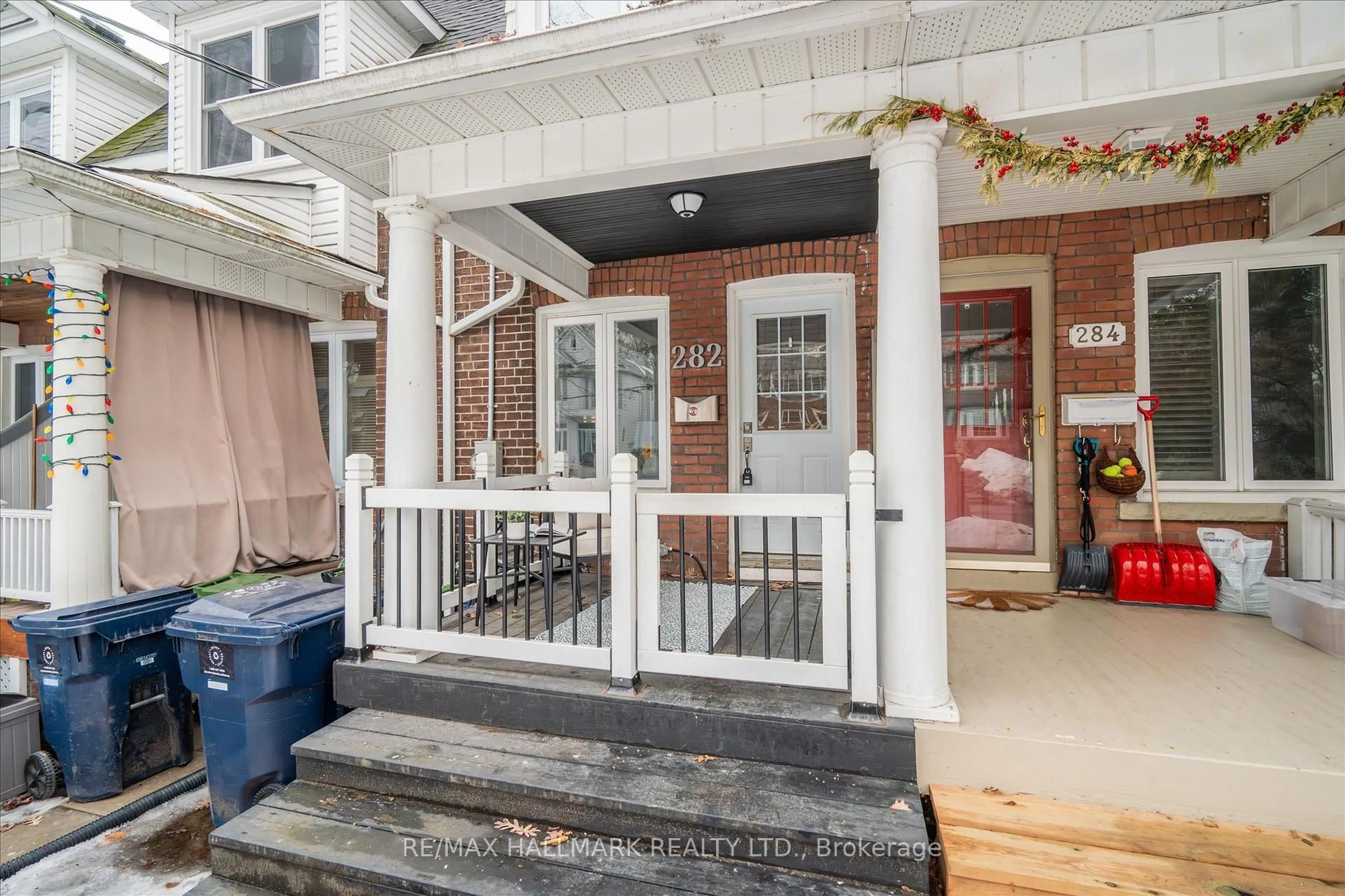 Unknown for 282 Lee Ave, Toronto Ontario M4E 2P5