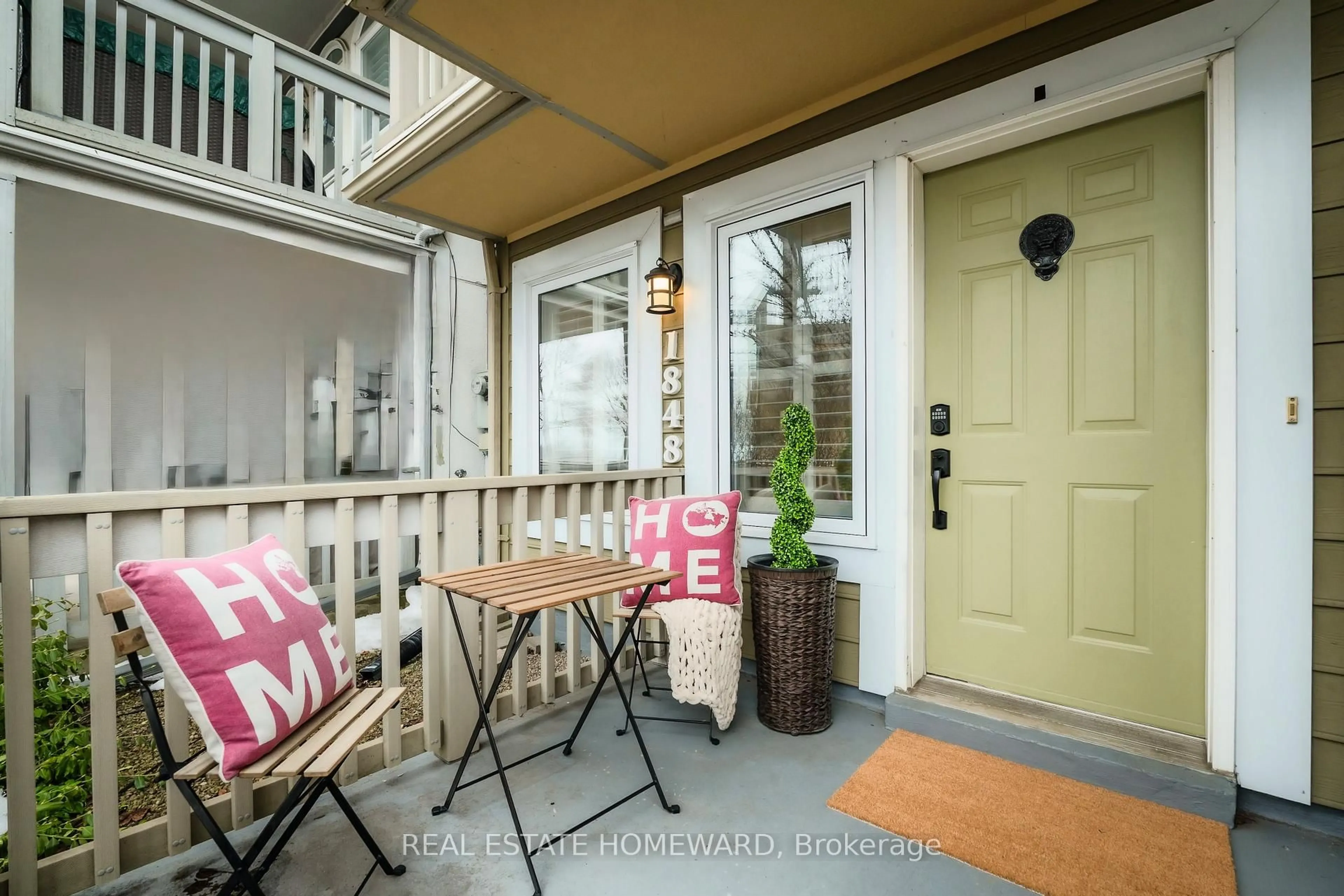 Patio, street for 1848 Lake Shore Blvd, Toronto Ontario M4L 6S8