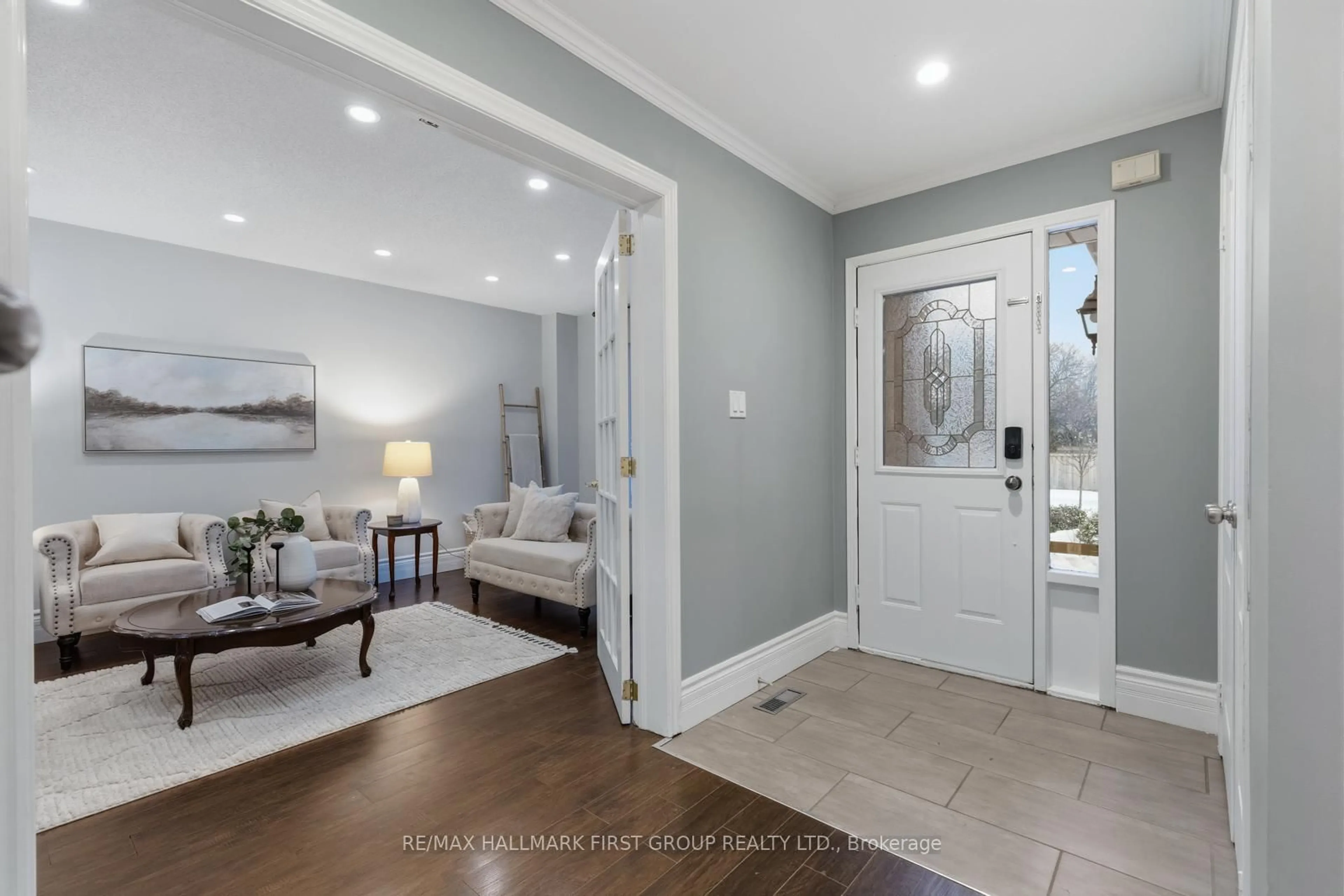 Indoor entryway for 57 Yorkshire Cres, Whitby Ontario L1R 1X8