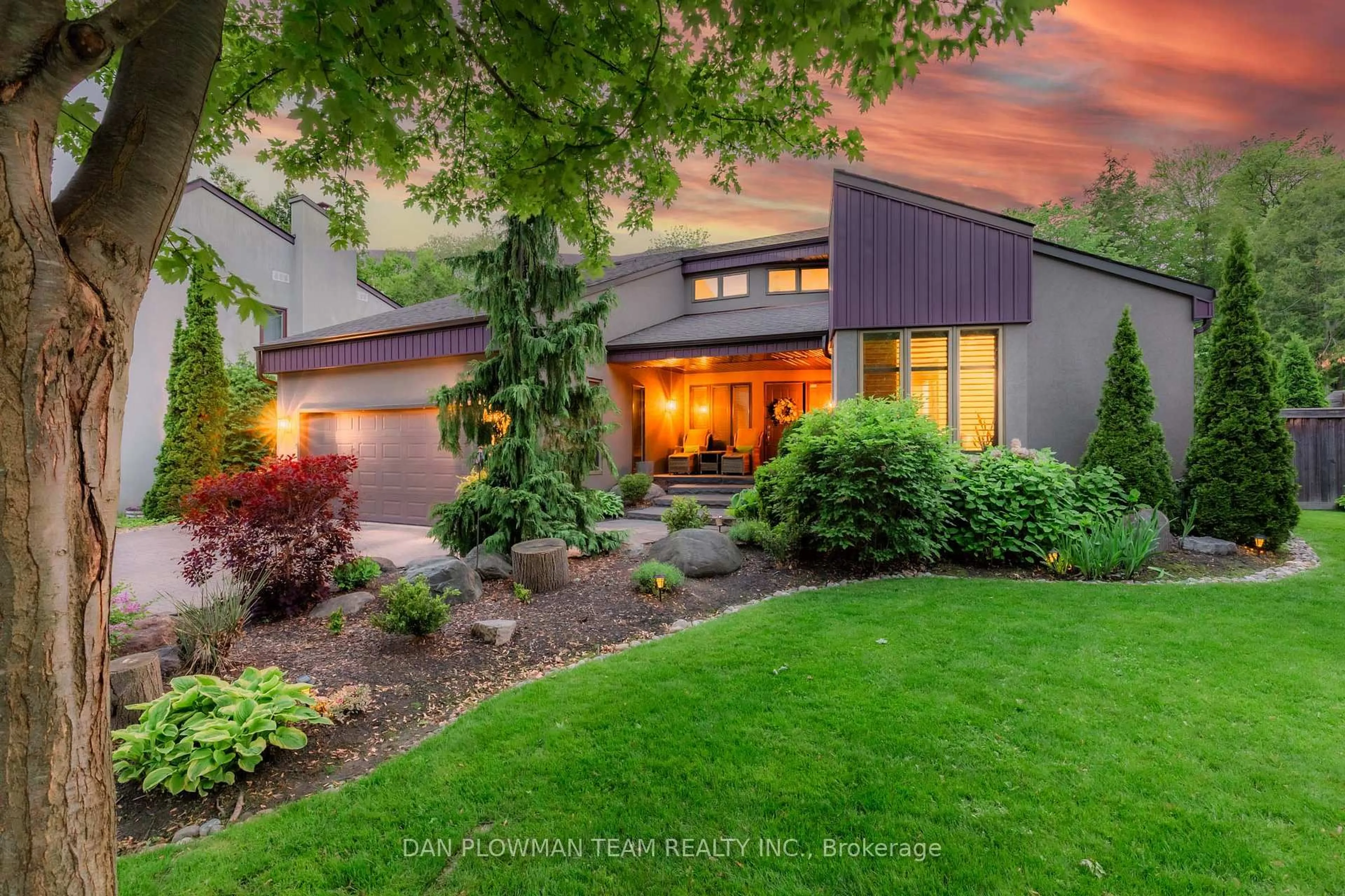 Unknown for 1014 Tiffany Circ, Oshawa Ontario L1G 7S1