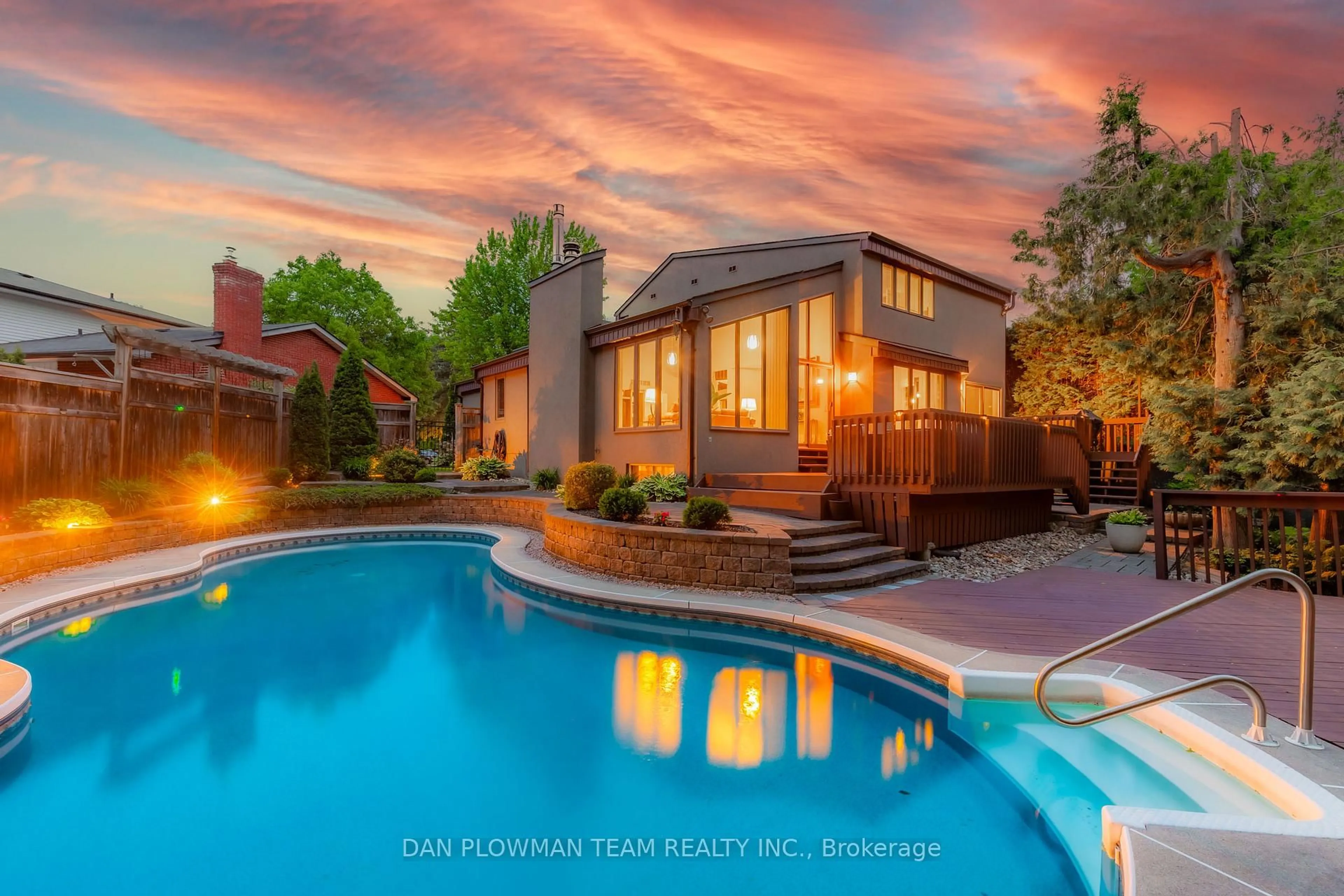 Pool for 1014 Tiffany Circ, Oshawa Ontario L1G 7S1