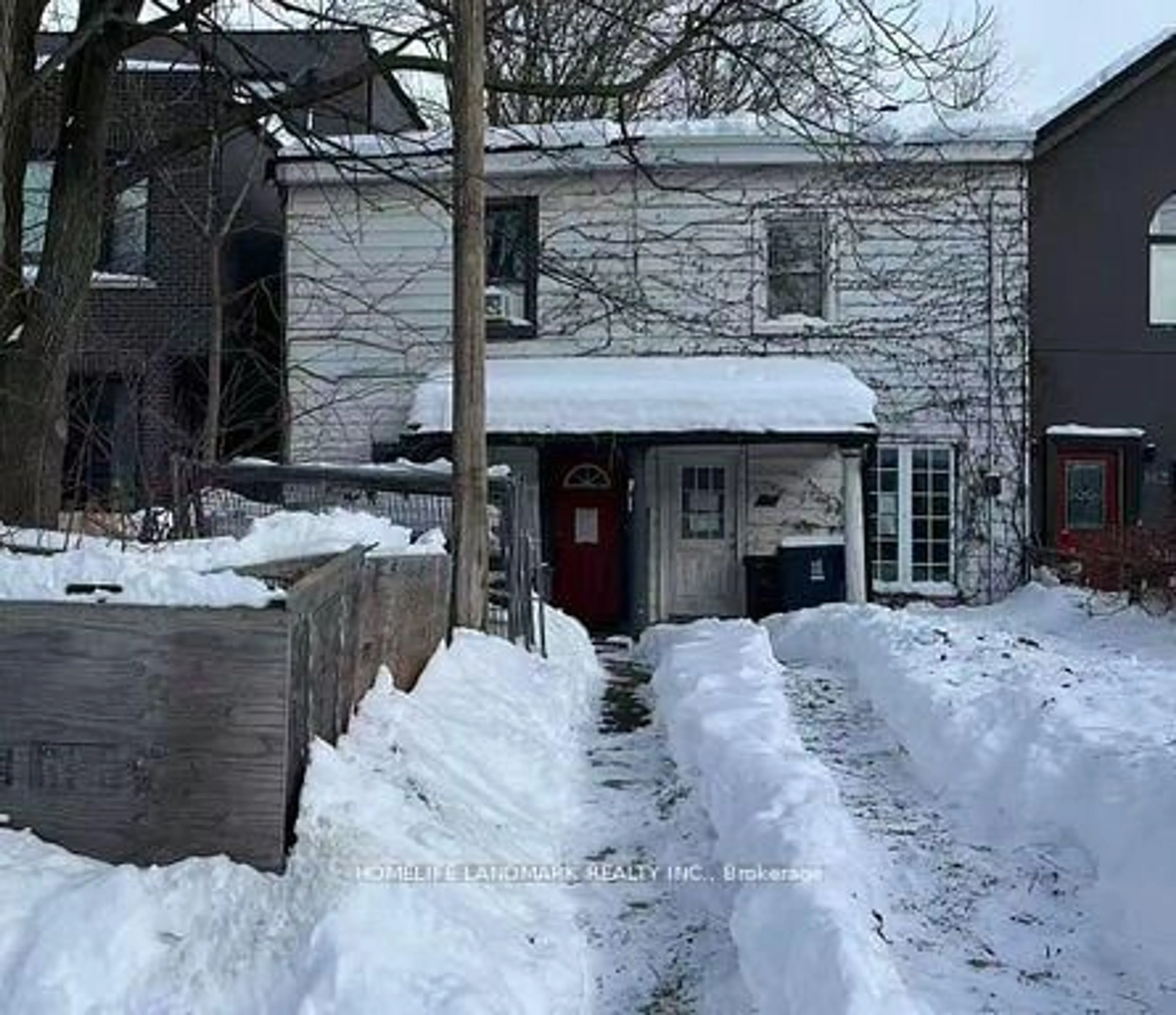 A pic from outside/outdoor area/front of a property/back of a property/a pic from drone, street for 167 Booth Ave, Toronto Ontario M4M 2M5