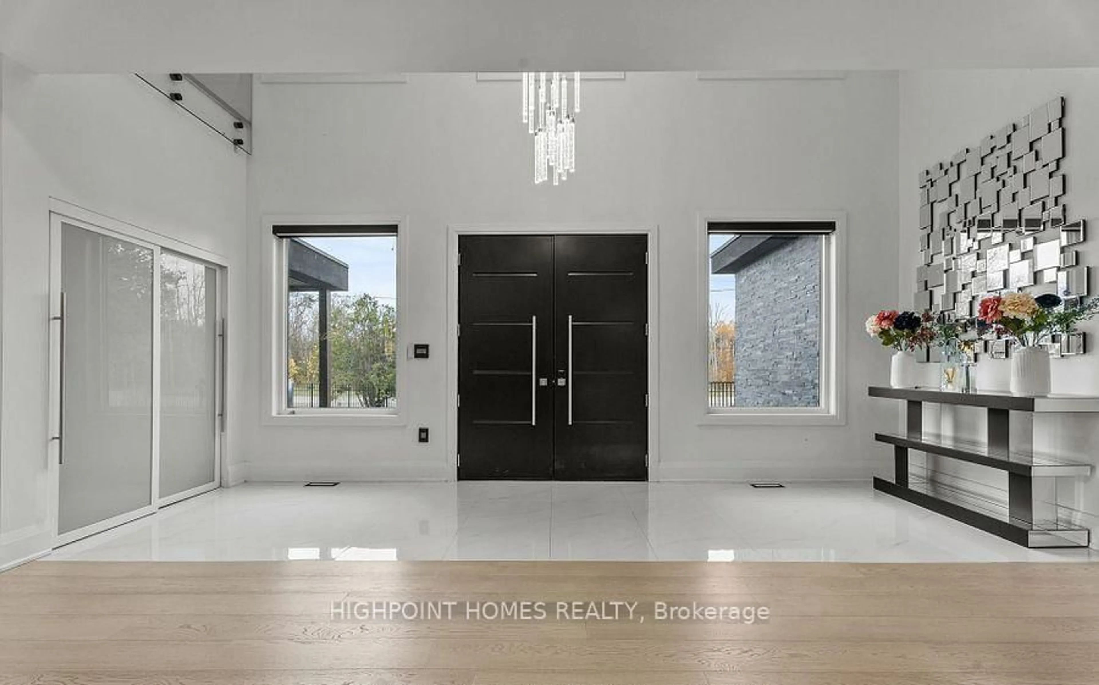 Indoor entryway for 5321 Old Brock Rd, Pickering Ontario L1Y 1A1