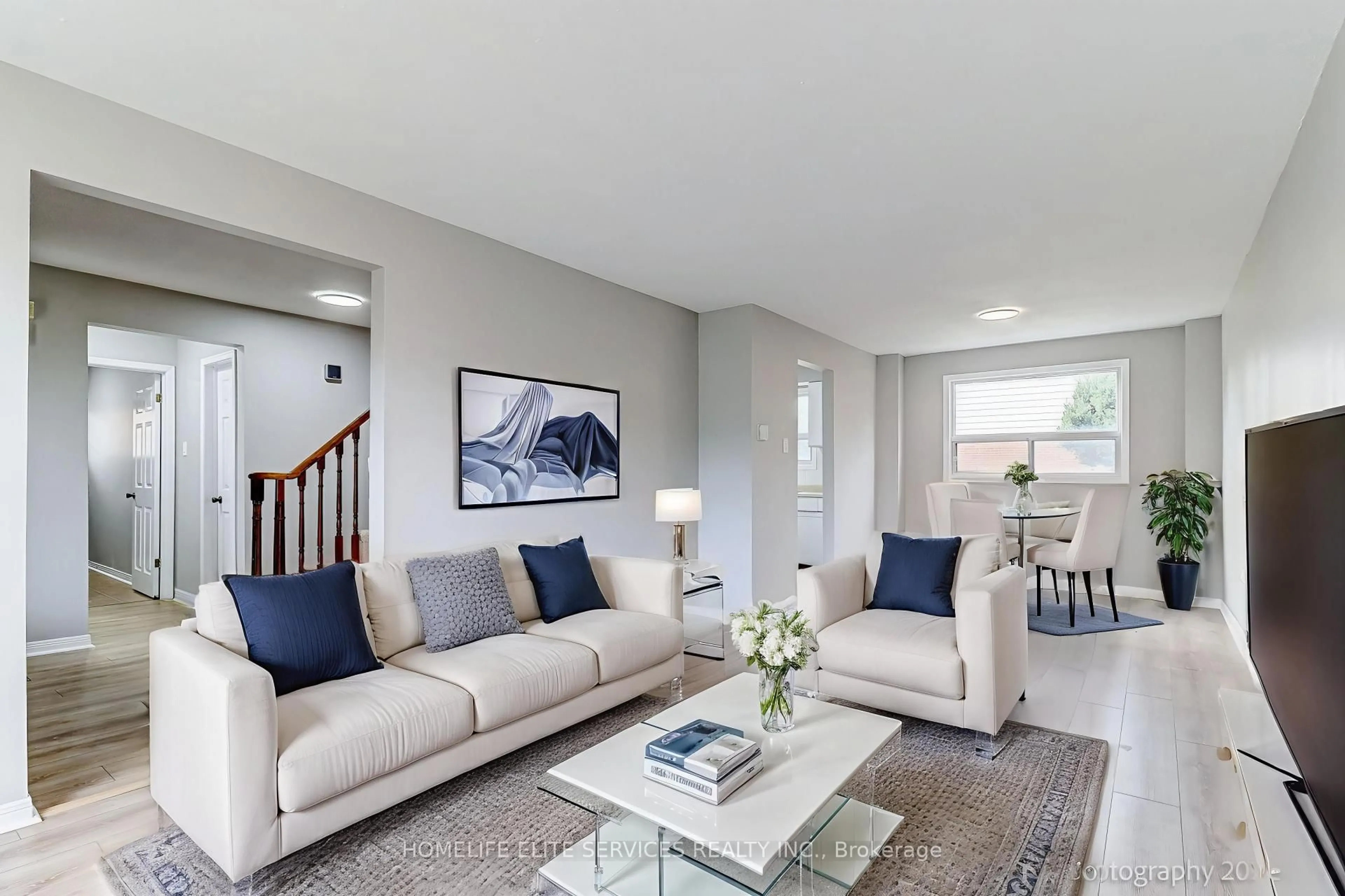 Living room with furniture, unknown for 1938 Glengrove Rd, Pickering Ontario L1V 1X2