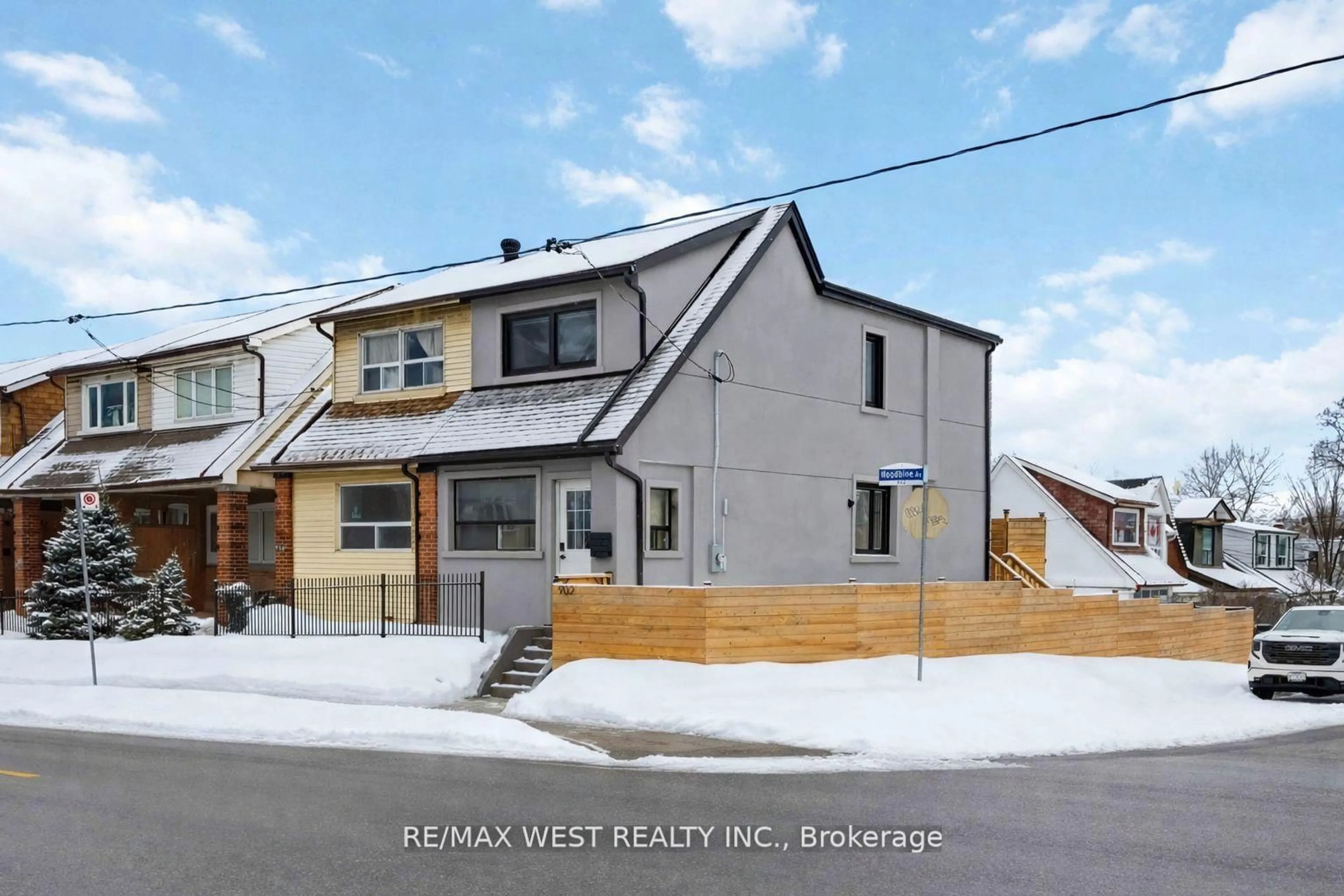 Home with vinyl exterior material, street for 902 Woodbine Ave, Toronto Ontario M4C 4B5