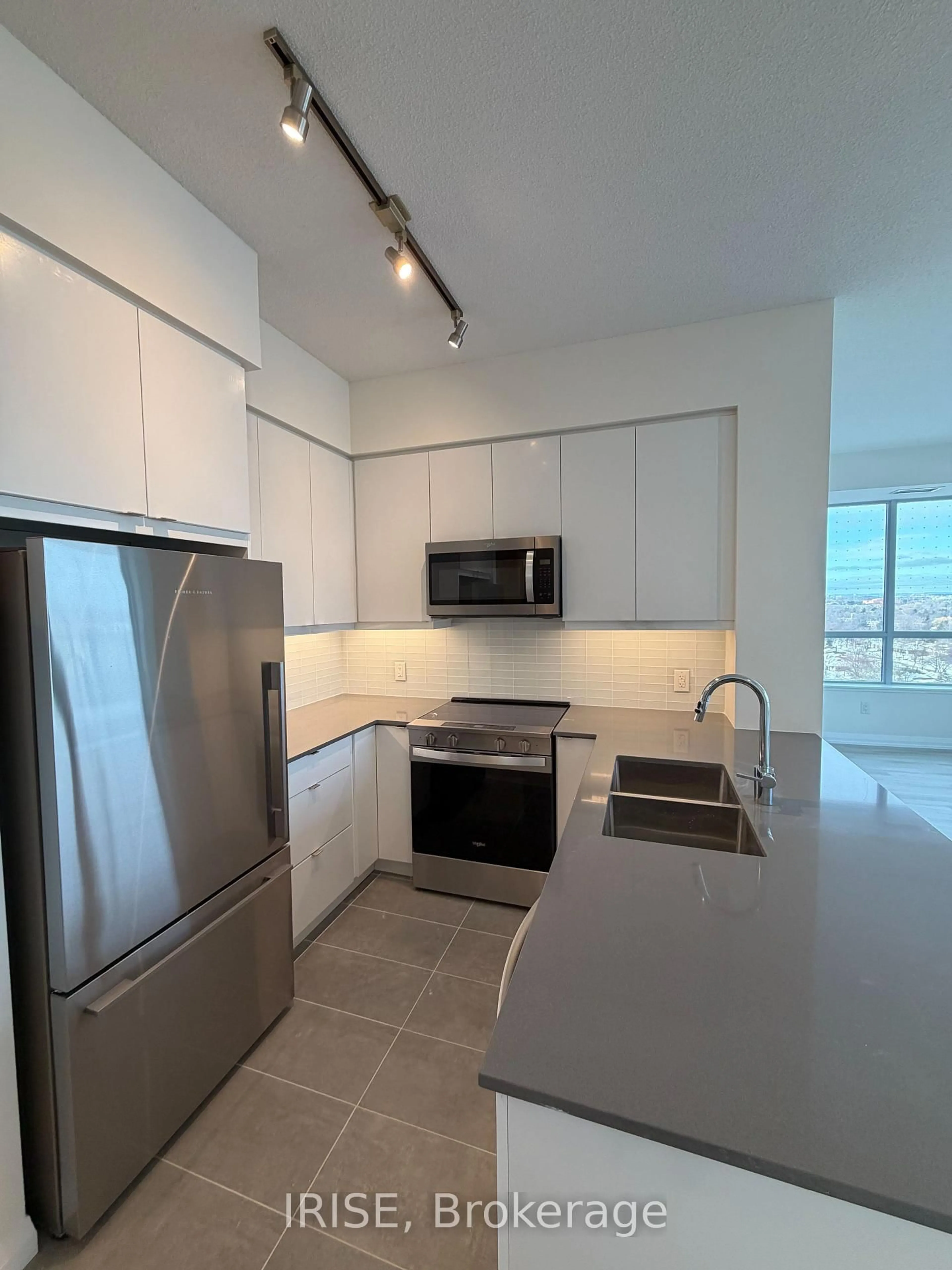 Standard kitchen, unknown for 3270 Sheppard Ave #1129, Toronto Ontario M1T 3K3