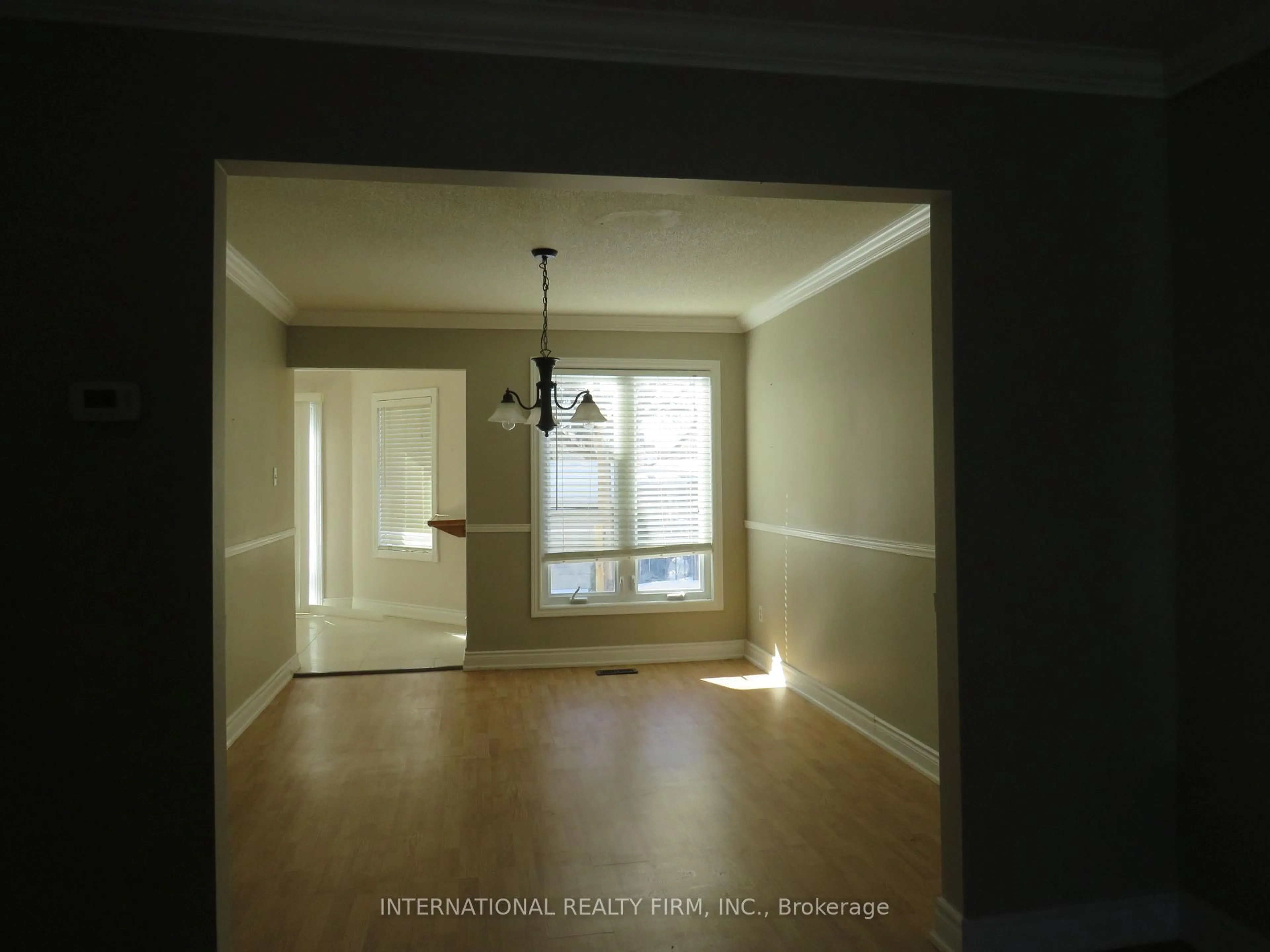 Unknown for 824 Crowells St, Oshawa Ontario L1K 1X3