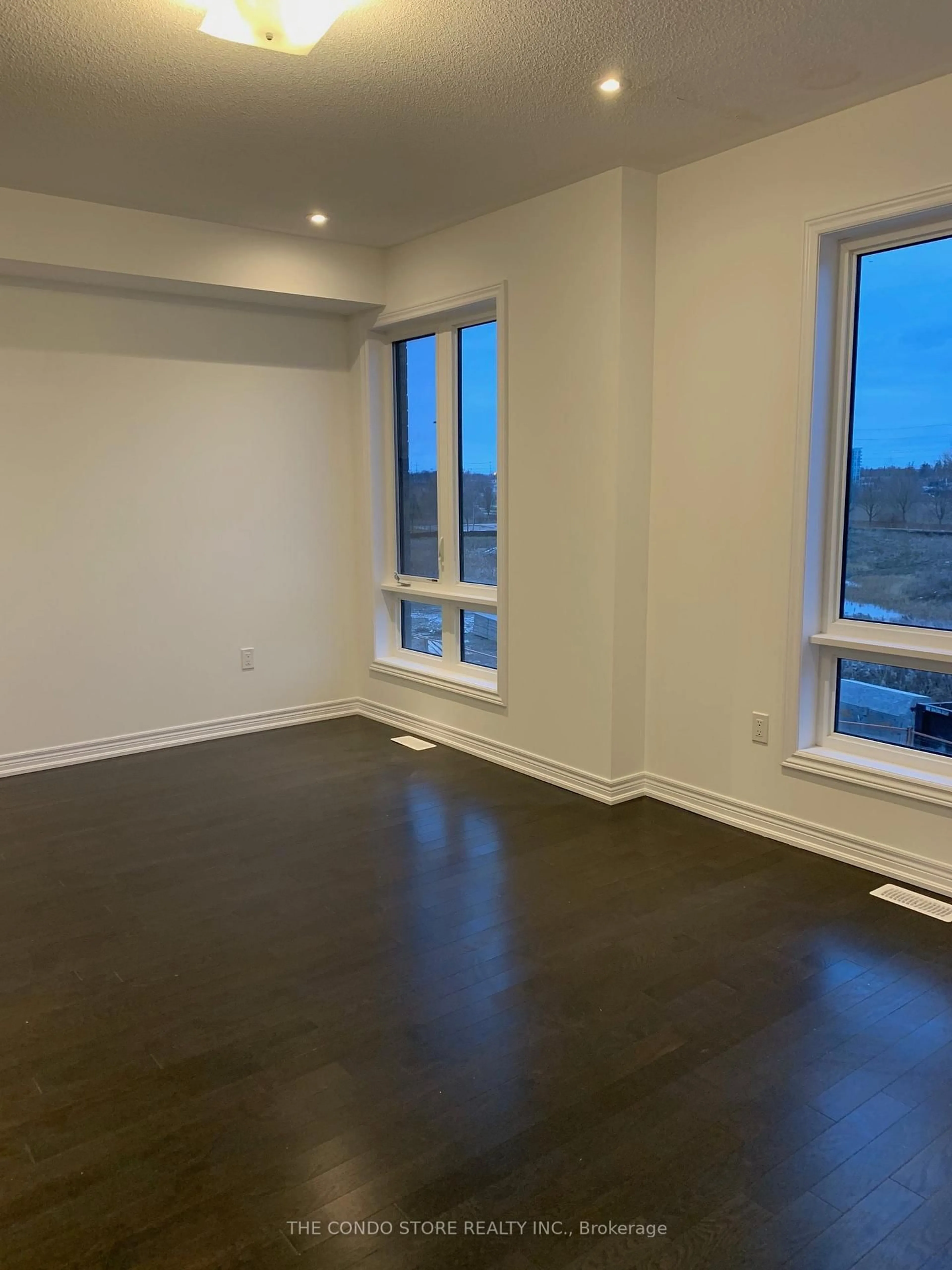 Unknown for 16 Dockside Way, Whitby Ontario L1N 0M6