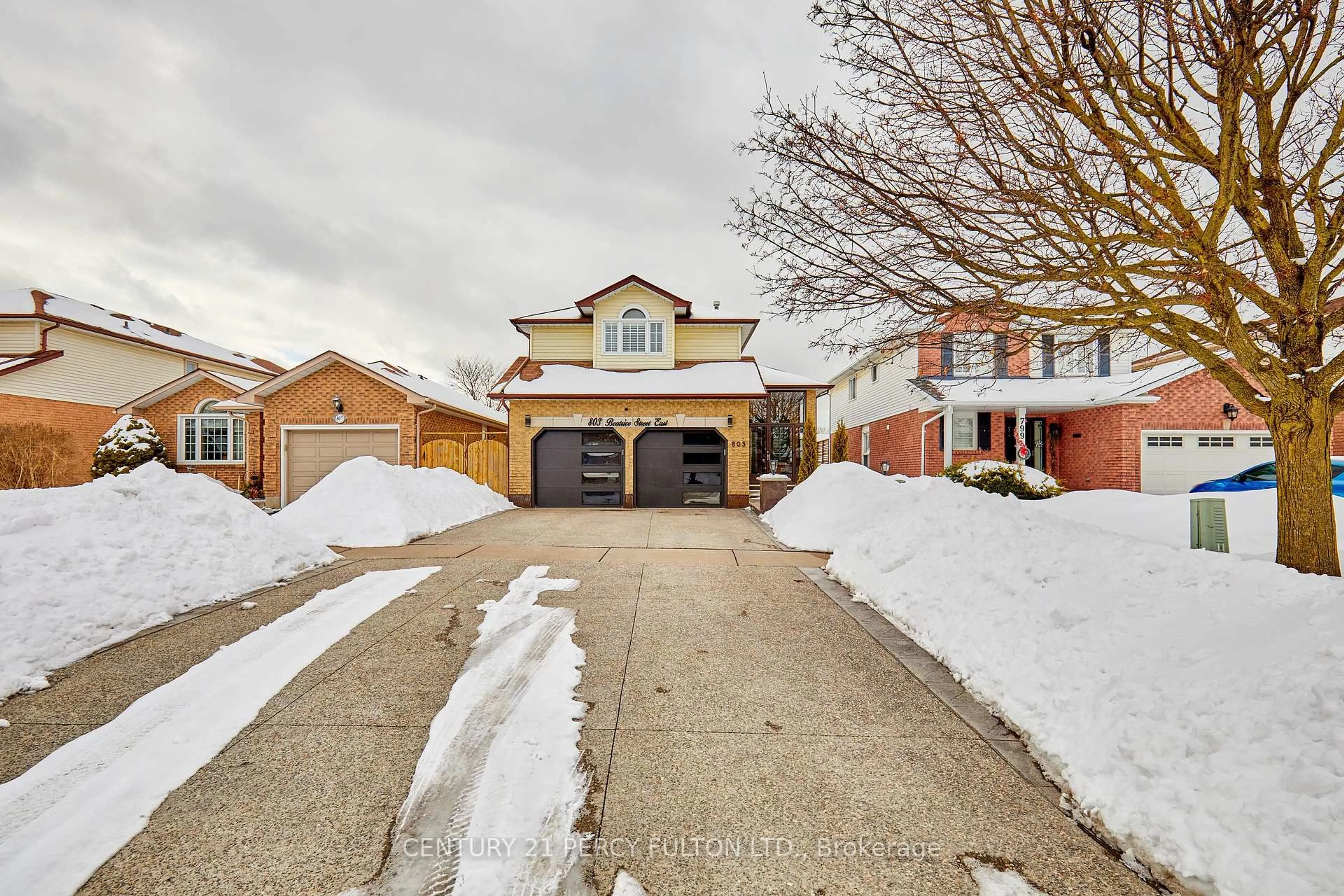 Unknown for 803 Beatrice St, Oshawa Ontario L1K 2H8