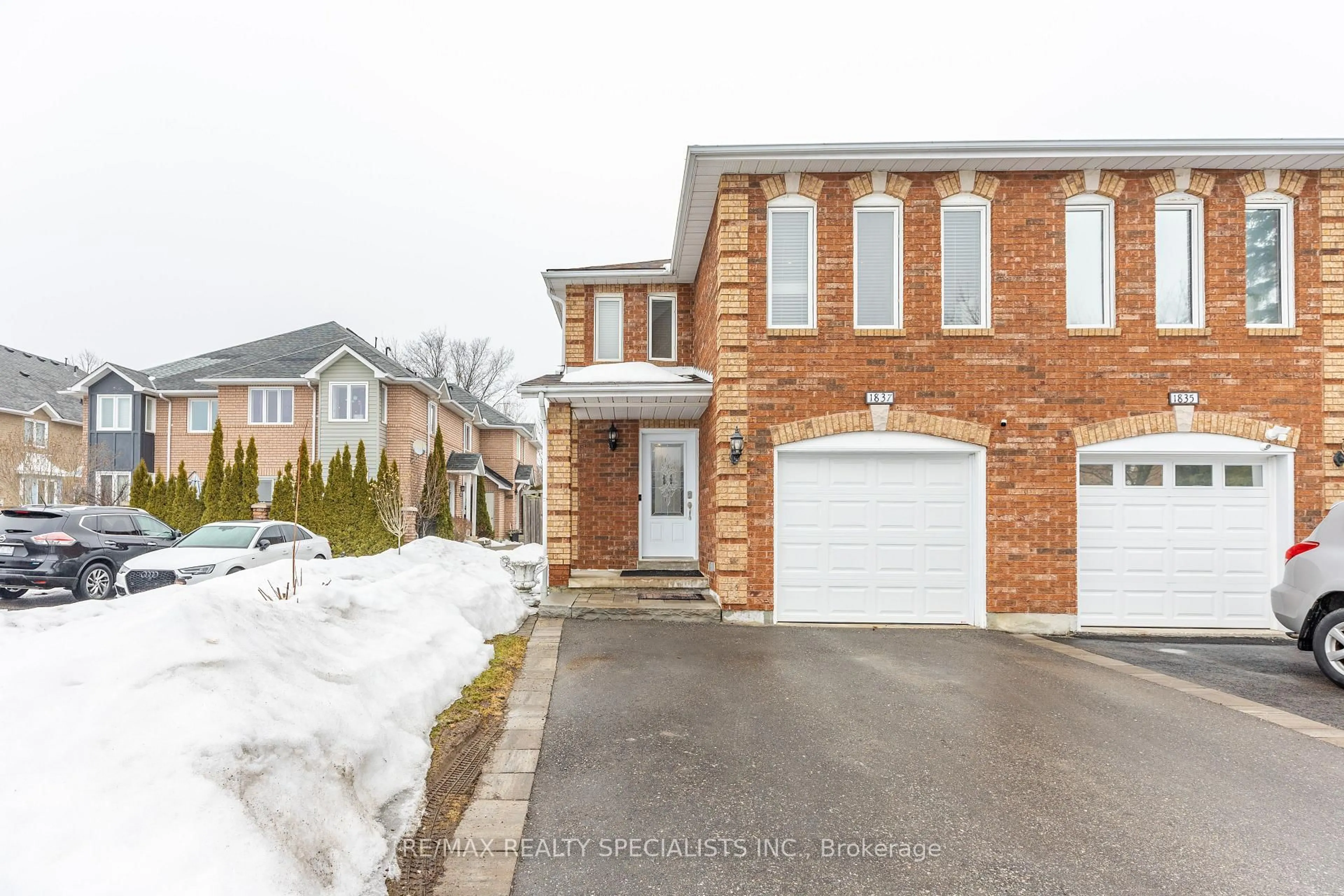 Home with brick exterior material, street for 1837 Valleyview Dr, Pickering Ontario L1V 6J5