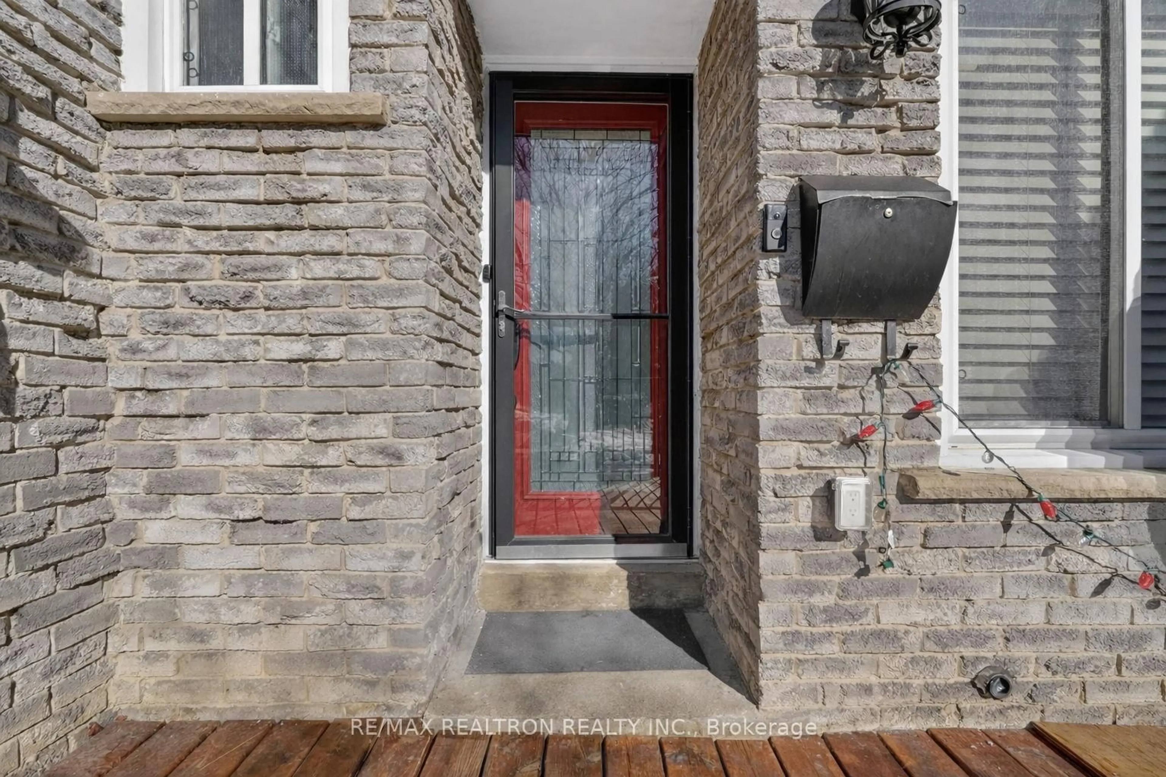 Unknown for 1787 Listowell Cres, Pickering Ontario L1V 2Y2