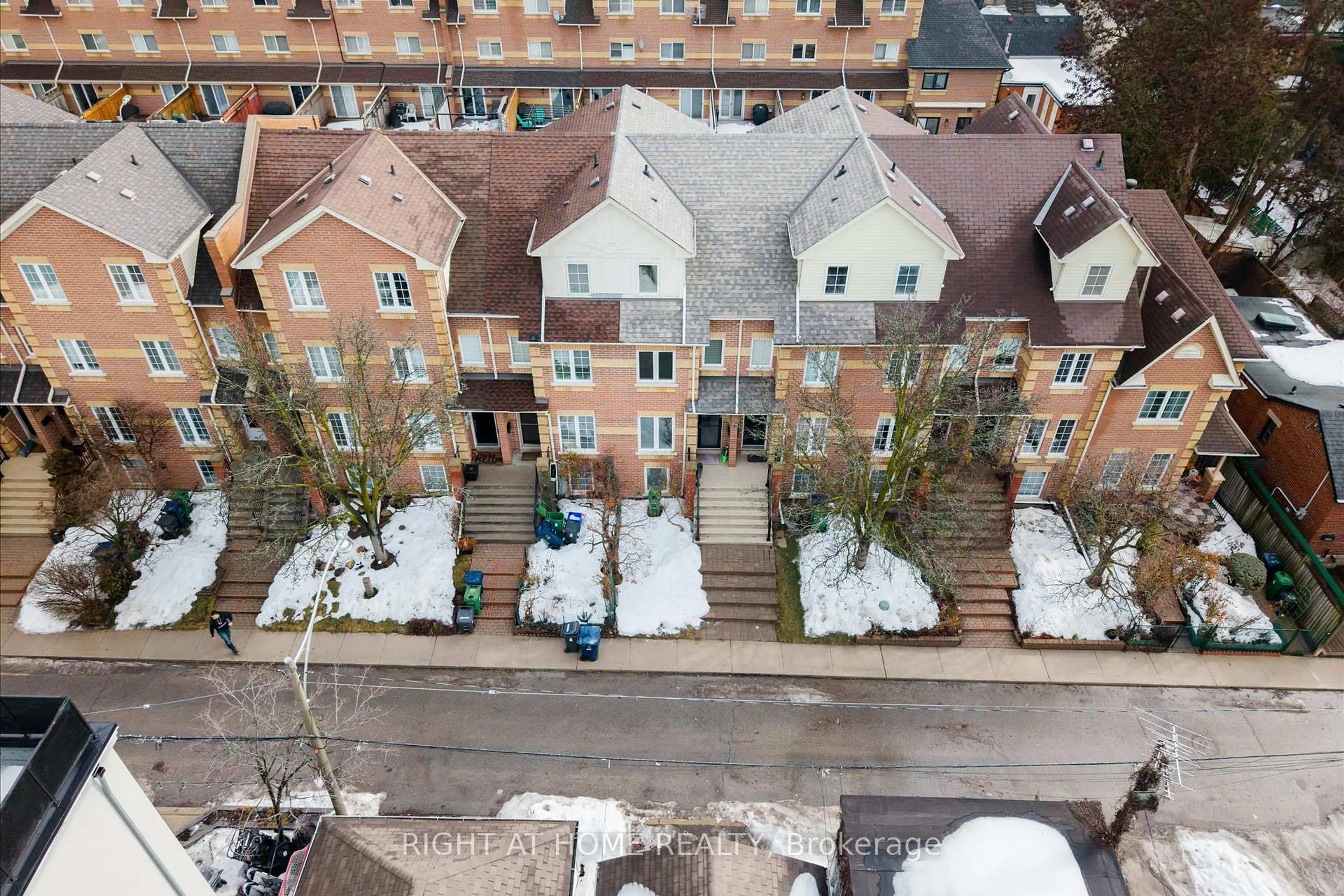 Unknown for 1149 Craven Rd, Toronto Ontario M4J 4V7