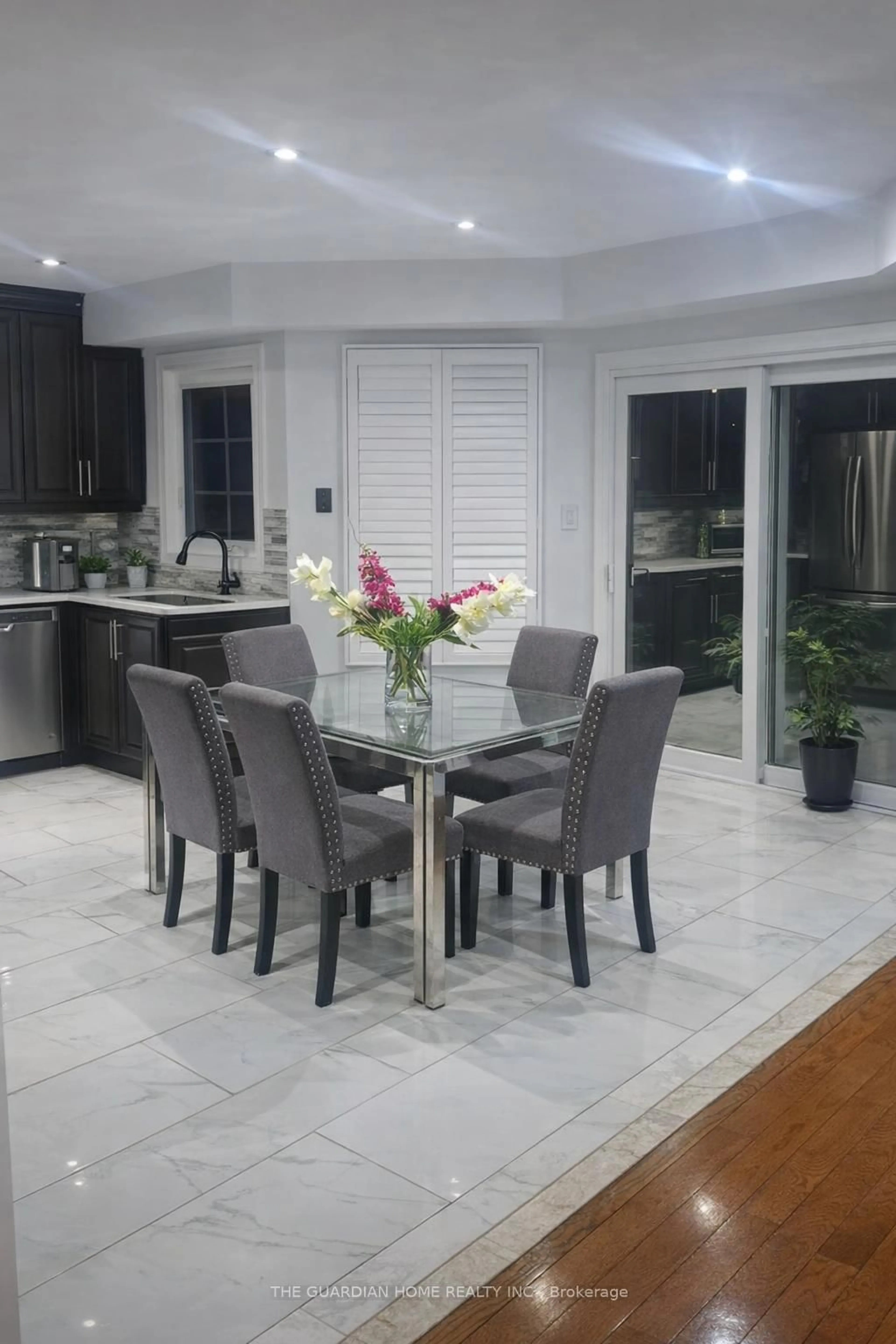 Unknown for 65 Morningview Tr, Toronto Ontario M1B 5A8