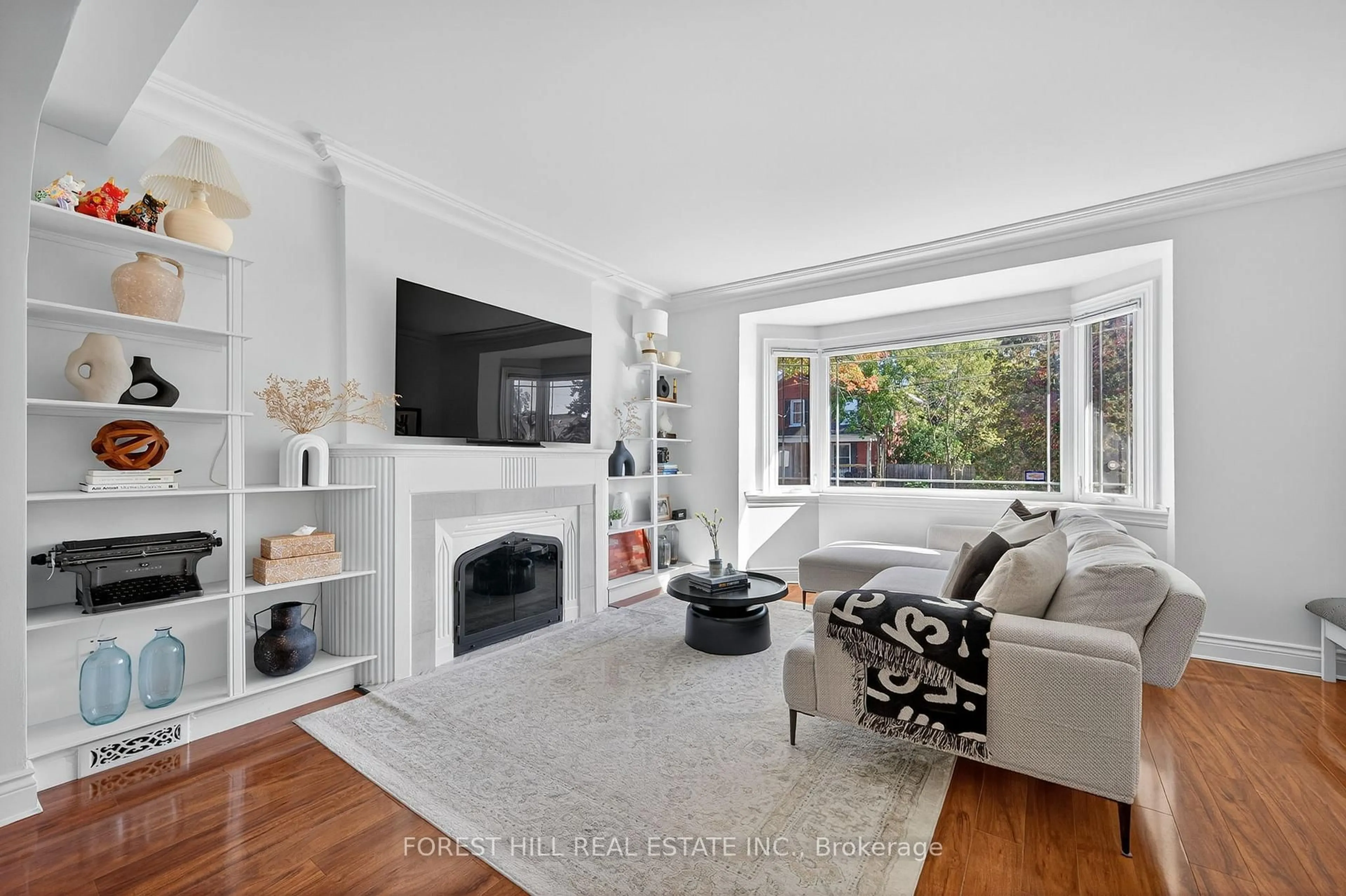 Unknown for 210 Kendal Ave, Oshawa Ontario L1G 5B5