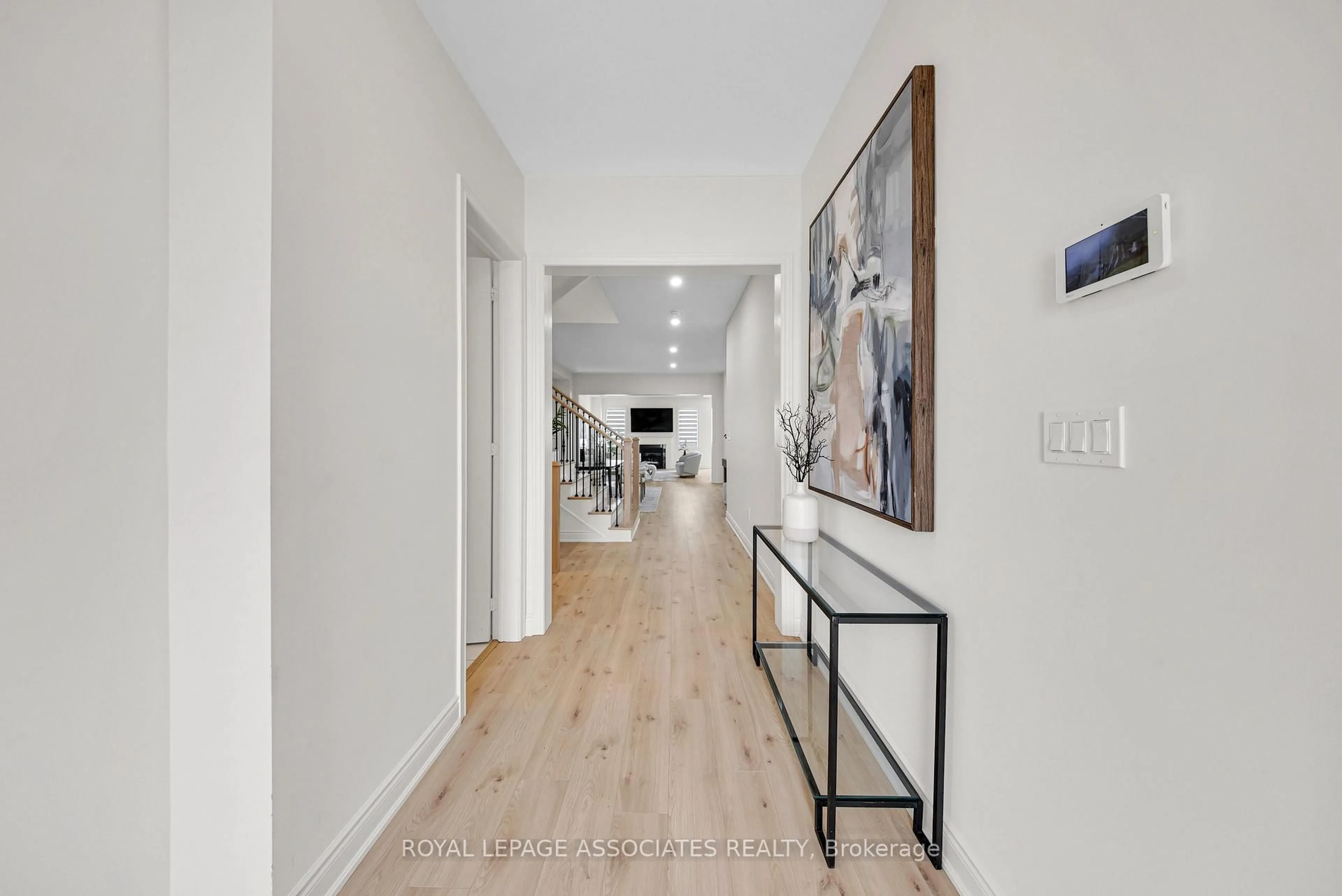 Indoor entryway for 2215 Beckman Cres, Oshawa Ontario L1L 0W8