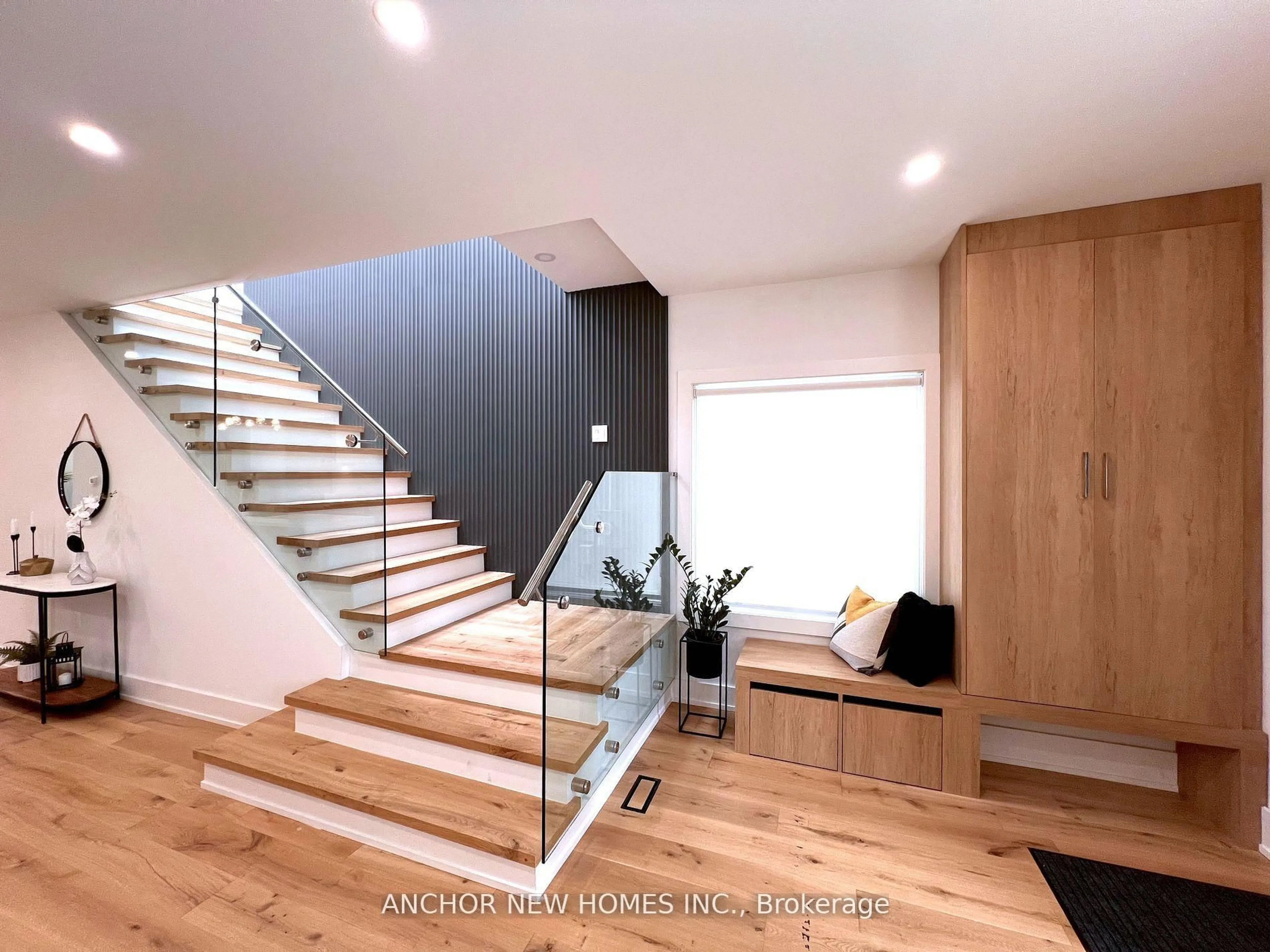 Unknown for 257 Chisholm Ave, Toronto Ontario M4C 4W5