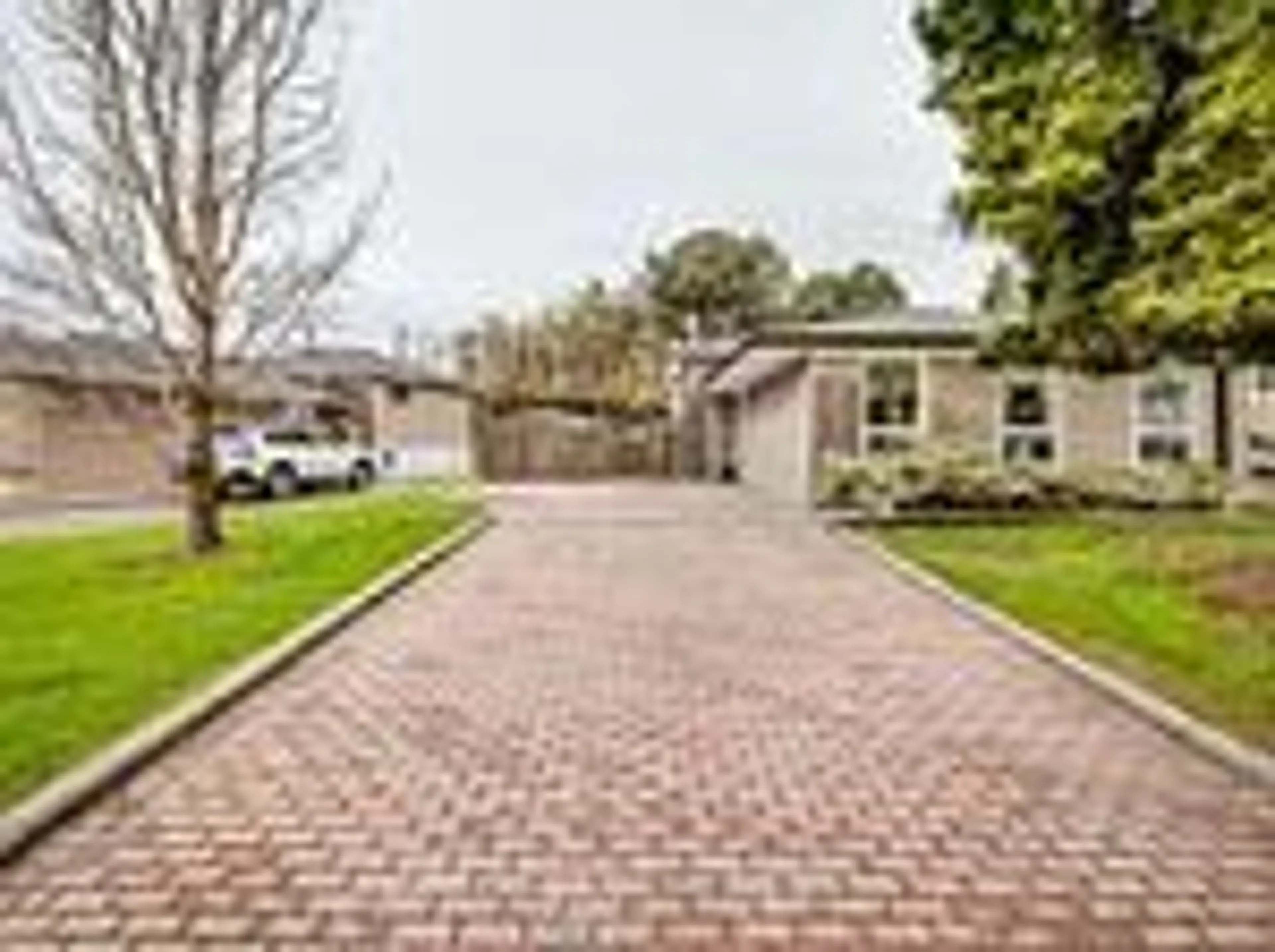 Home with brick exterior material, street for 802 Modlin Rd, Pickering Ontario L1W 1V3