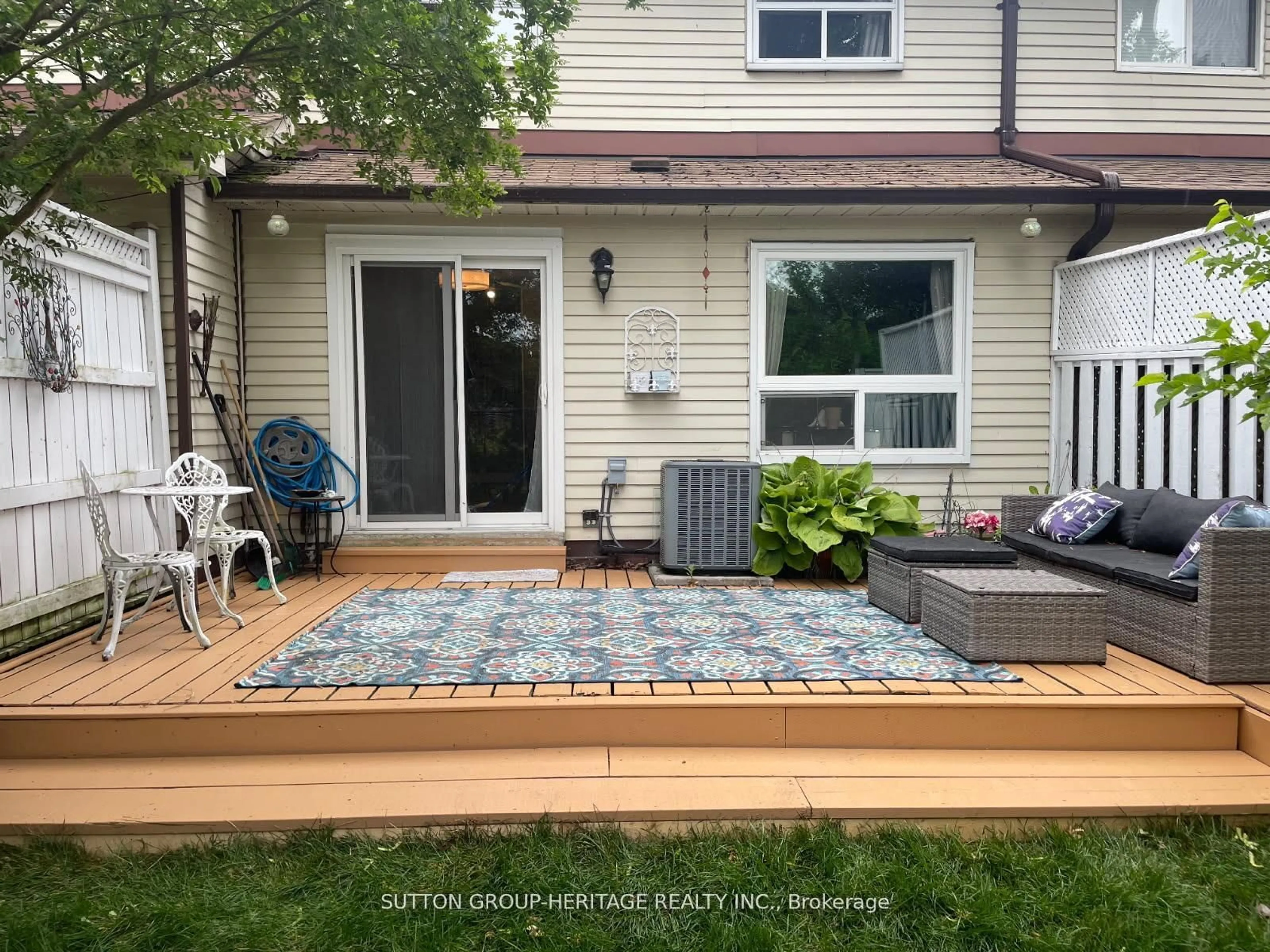 Patio, street for 56 Parker Cres, Ajax Ontario L1S 3R5