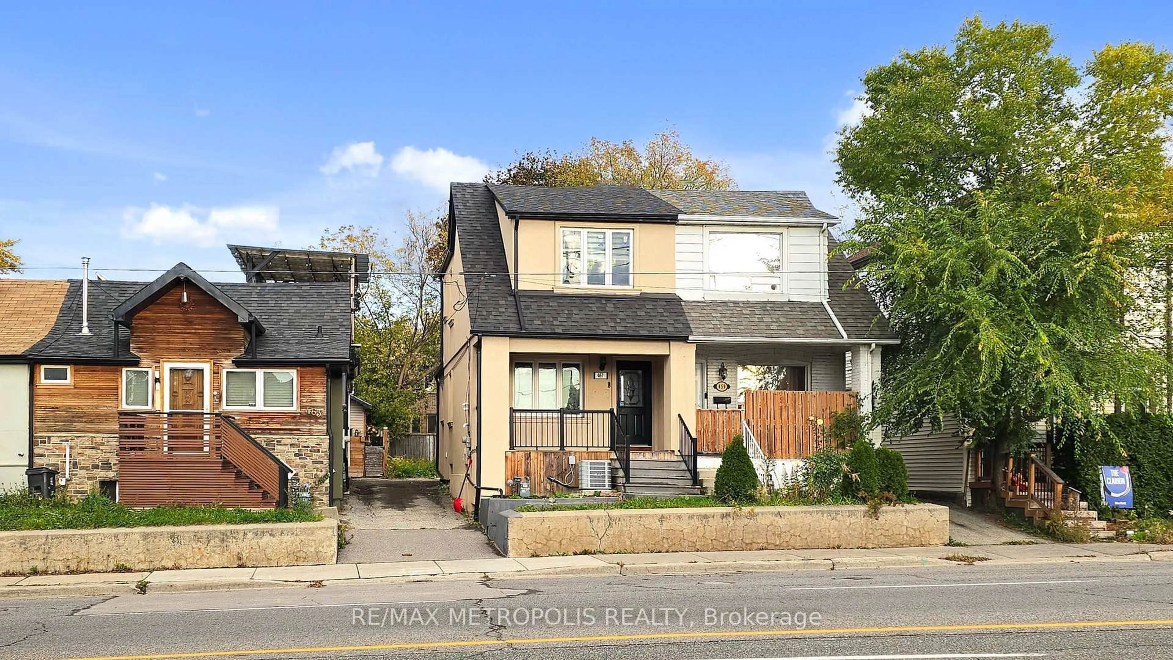 Home with brick exterior material, street for 461 Warden Ave, Toronto Ontario M1L 3Y9