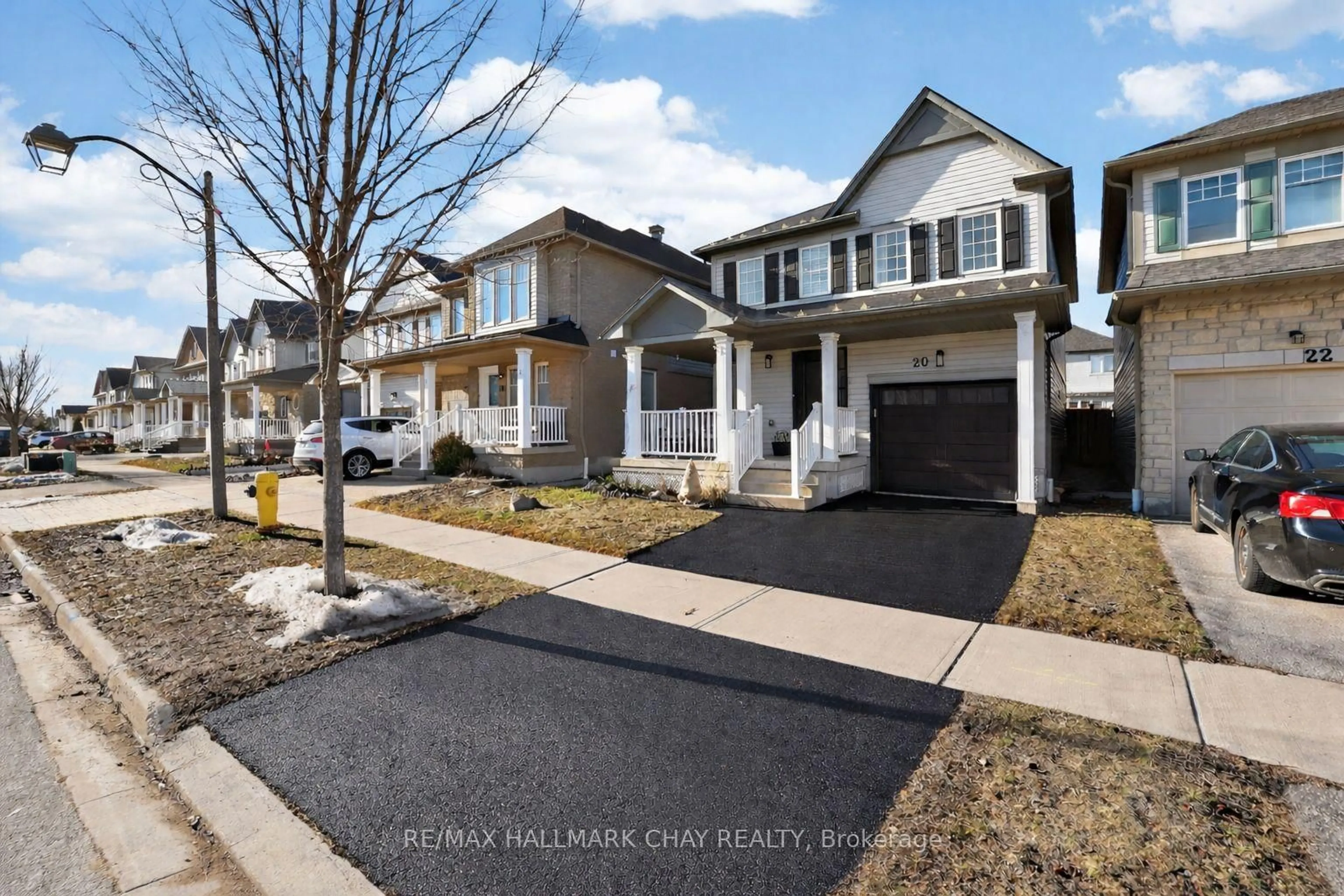 Home with vinyl exterior material, street for 20 Burwell St, Whitby Ontario L1R 0B7