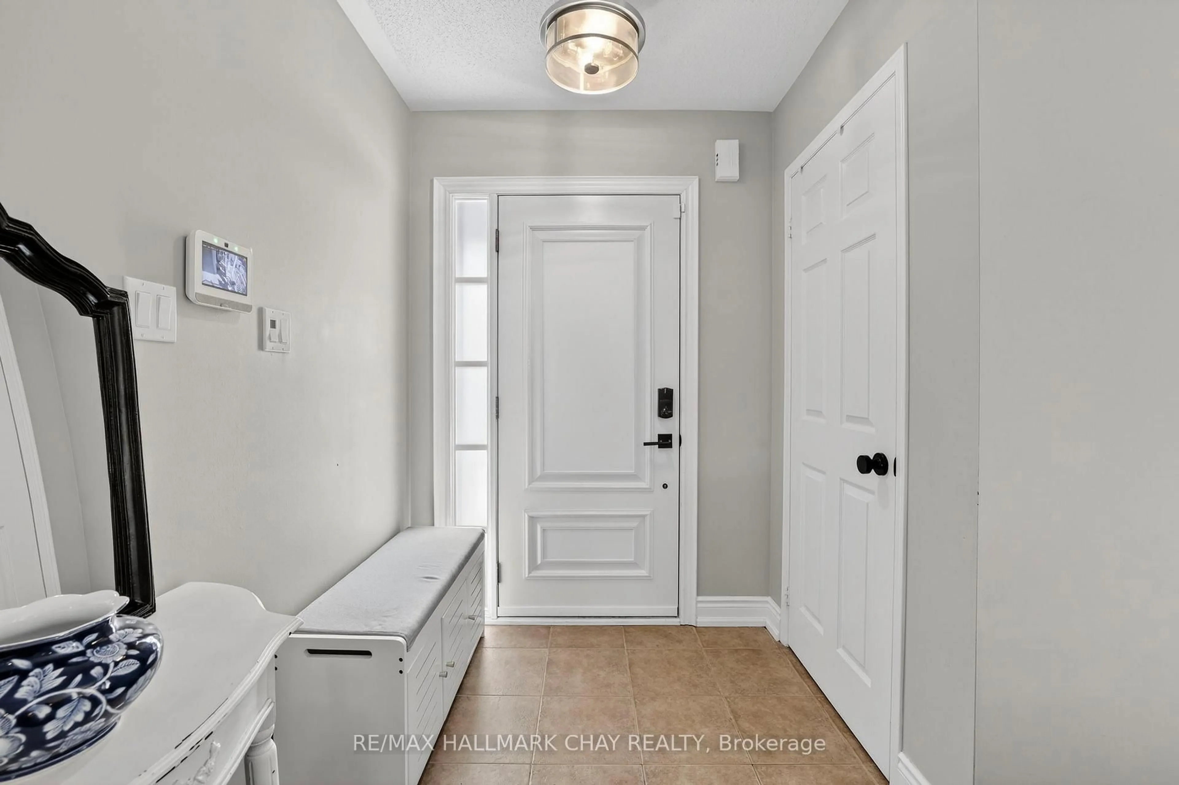 Indoor entryway for 20 Burwell St, Whitby Ontario L1R 0B7