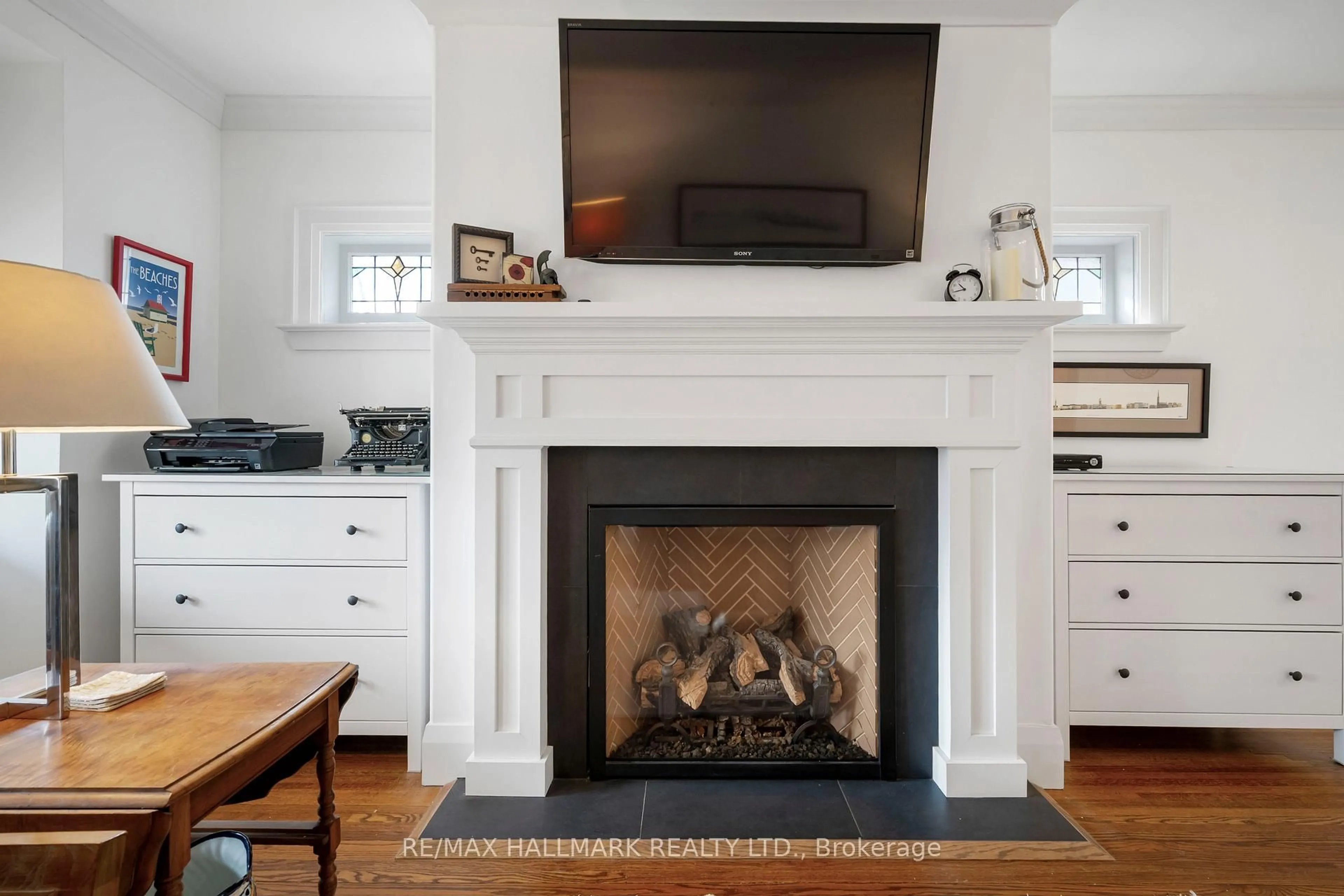 Unknown for 28 Glen Manor Dr #Upper, Toronto Ontario M4E 2X2