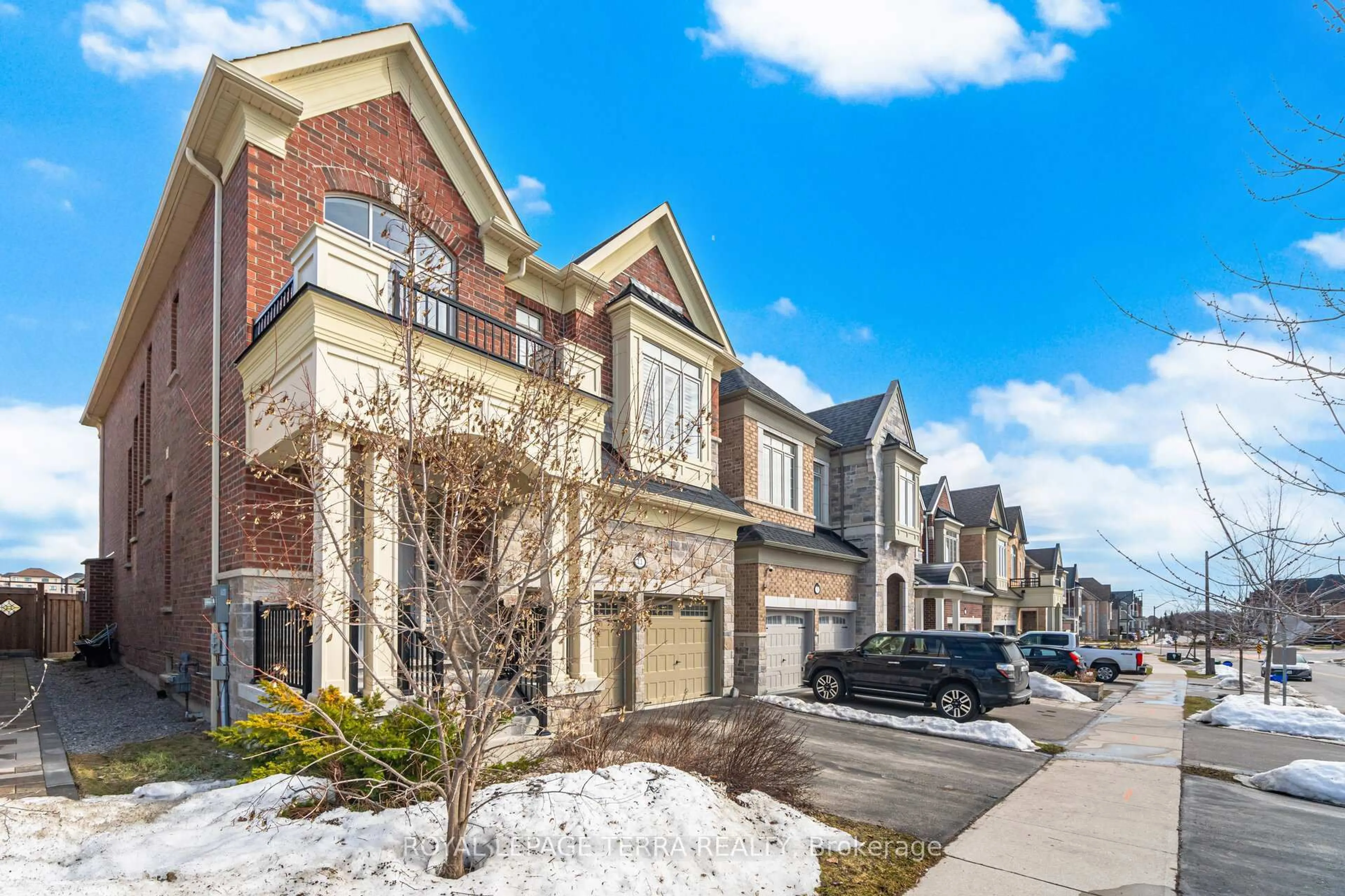 Home with brick exterior material, street for 11 Lockton St, Whitby Ontario L1P 0B9