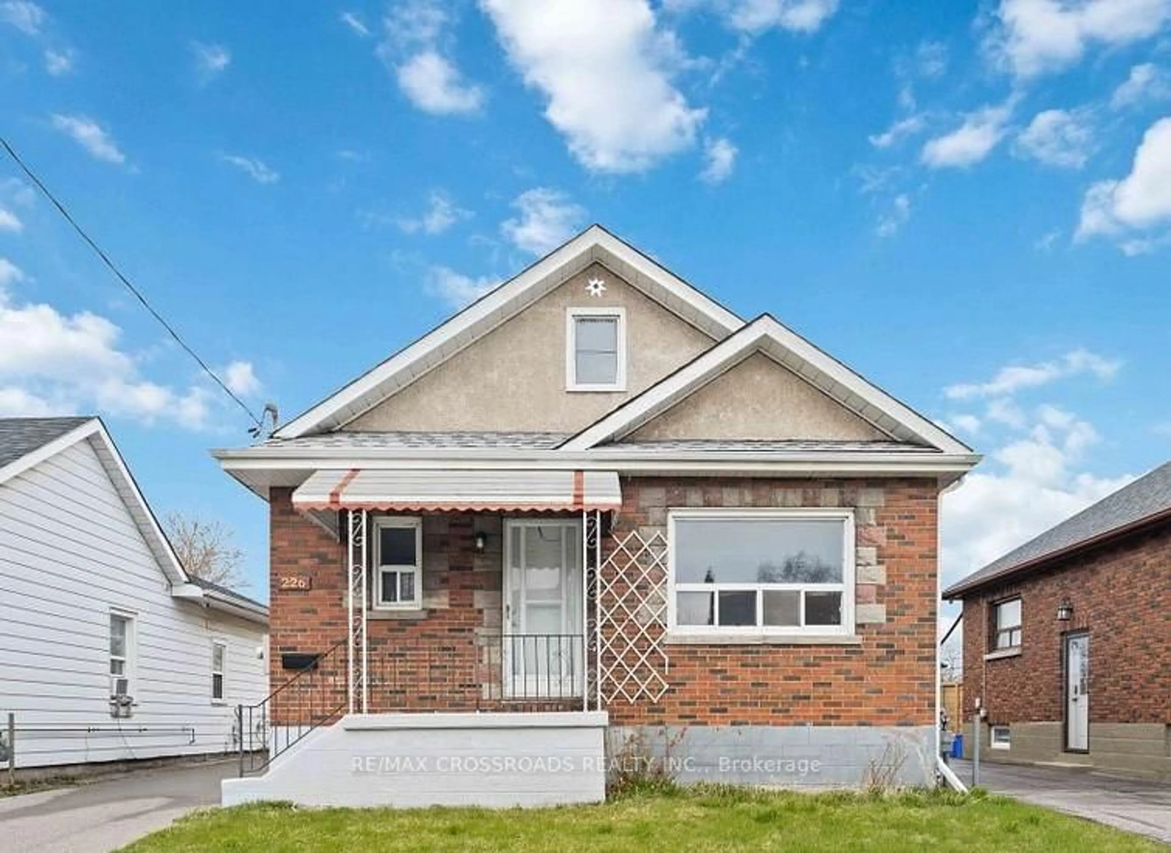 Home with brick exterior material, street for 226 Mcnaughton Ave, Oshawa Ontario L1H 3B6