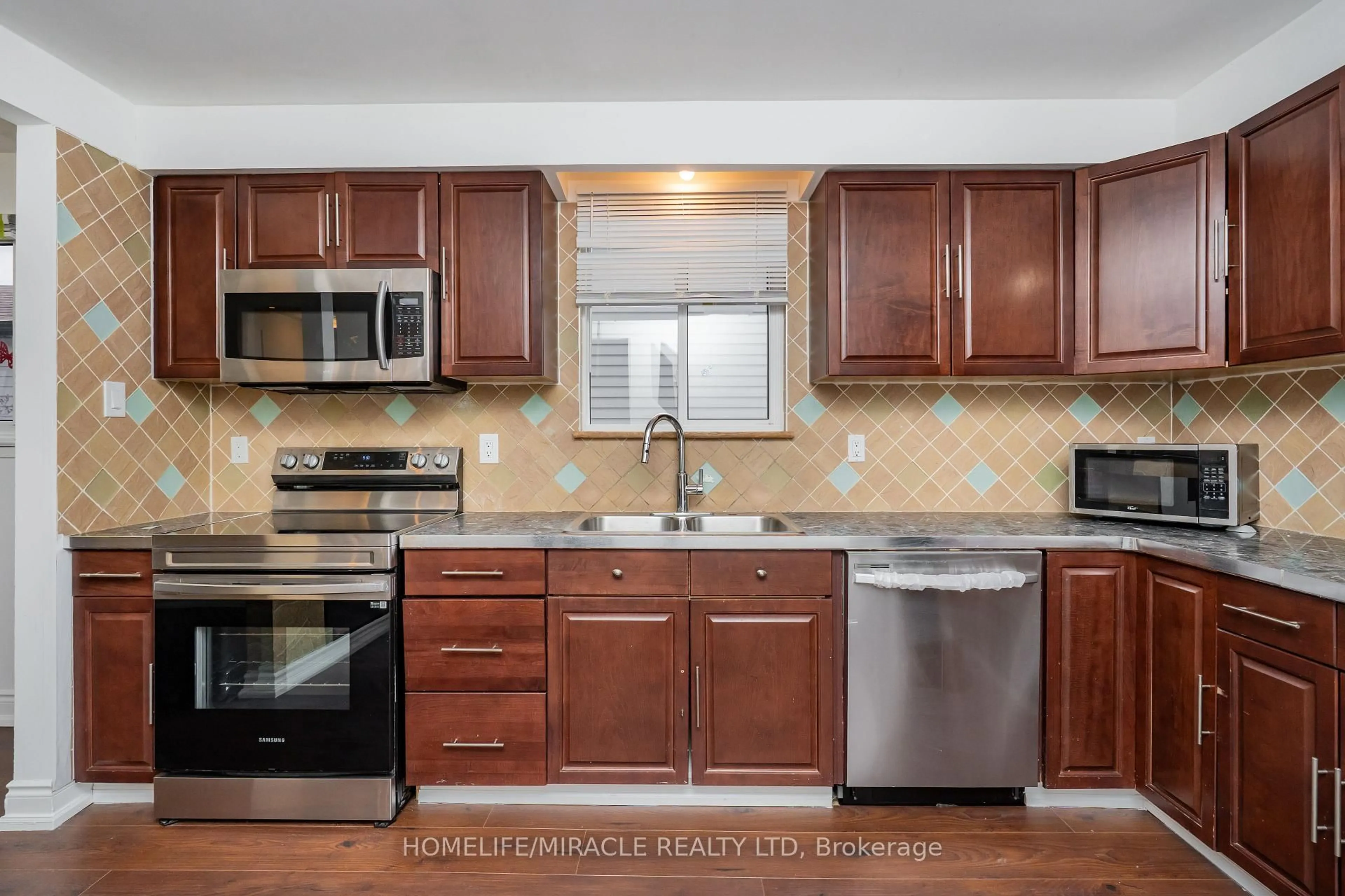 Standard kitchen, ceramic/tile floor for 37 Banner Cres, Ajax Ontario L1S 3S8