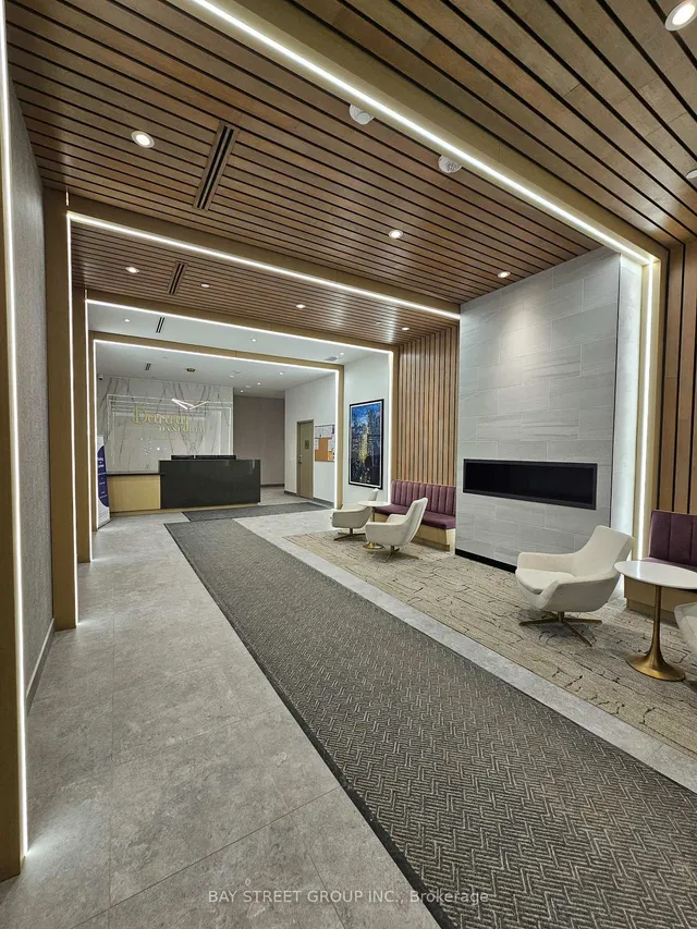 2369 Danforth Ave #801, Toronto 3