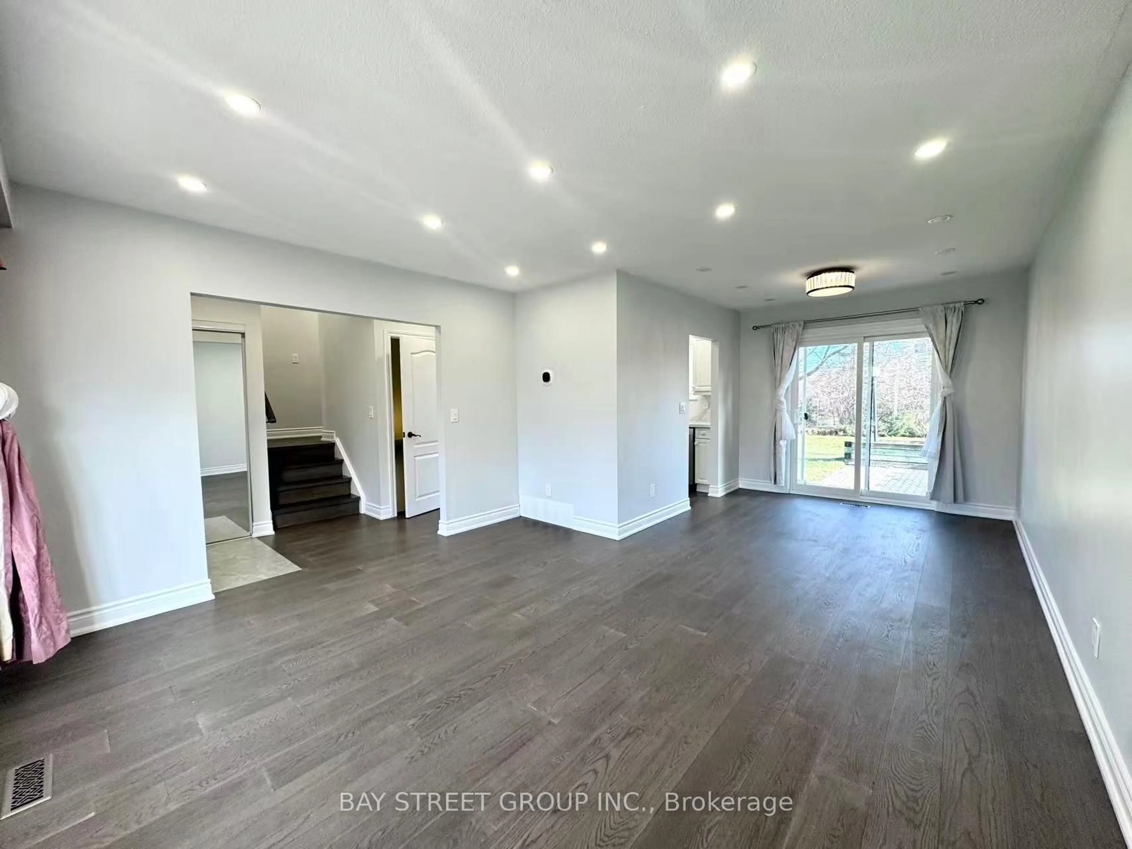 A pic of a room for 55 Taylor Rd, Ajax Ontario L1S 2X5