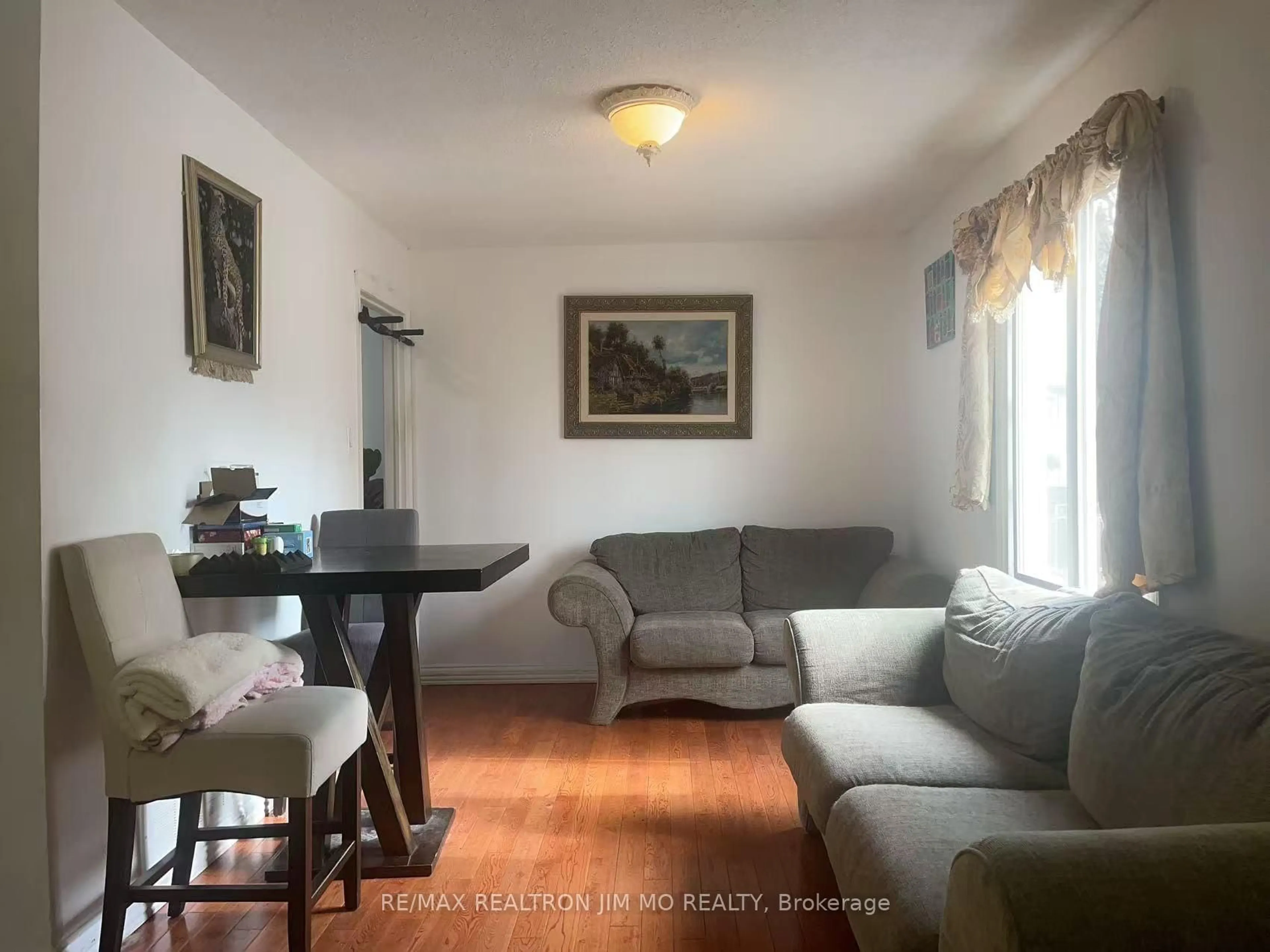 Living room with furniture, unknown for 4 Longbow Sq, Toronto Ontario M1W 2W7