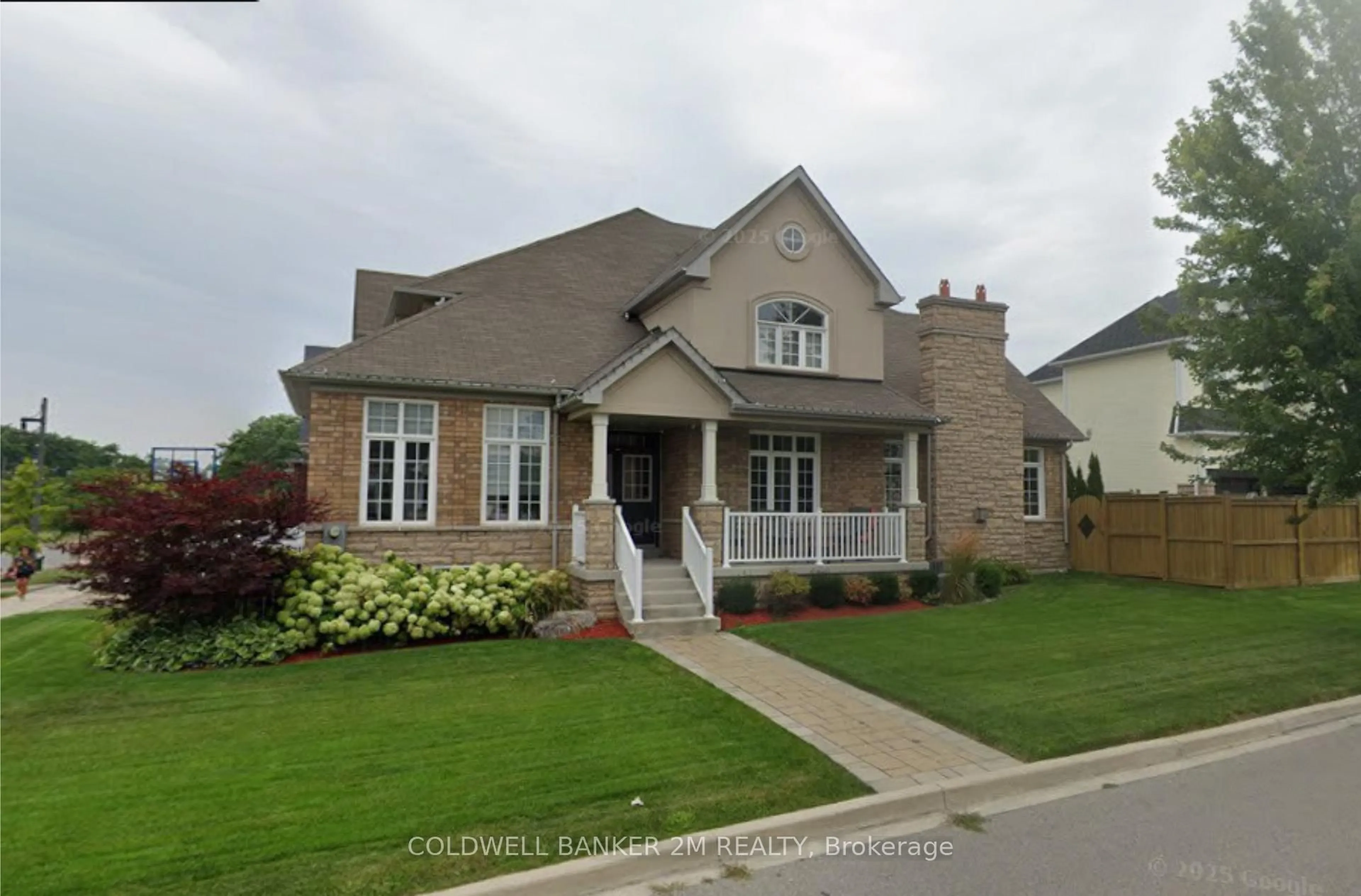 Home with vinyl exterior material, street for 500 Lakebreeze Dr, Clarington Ontario L1B 0B3