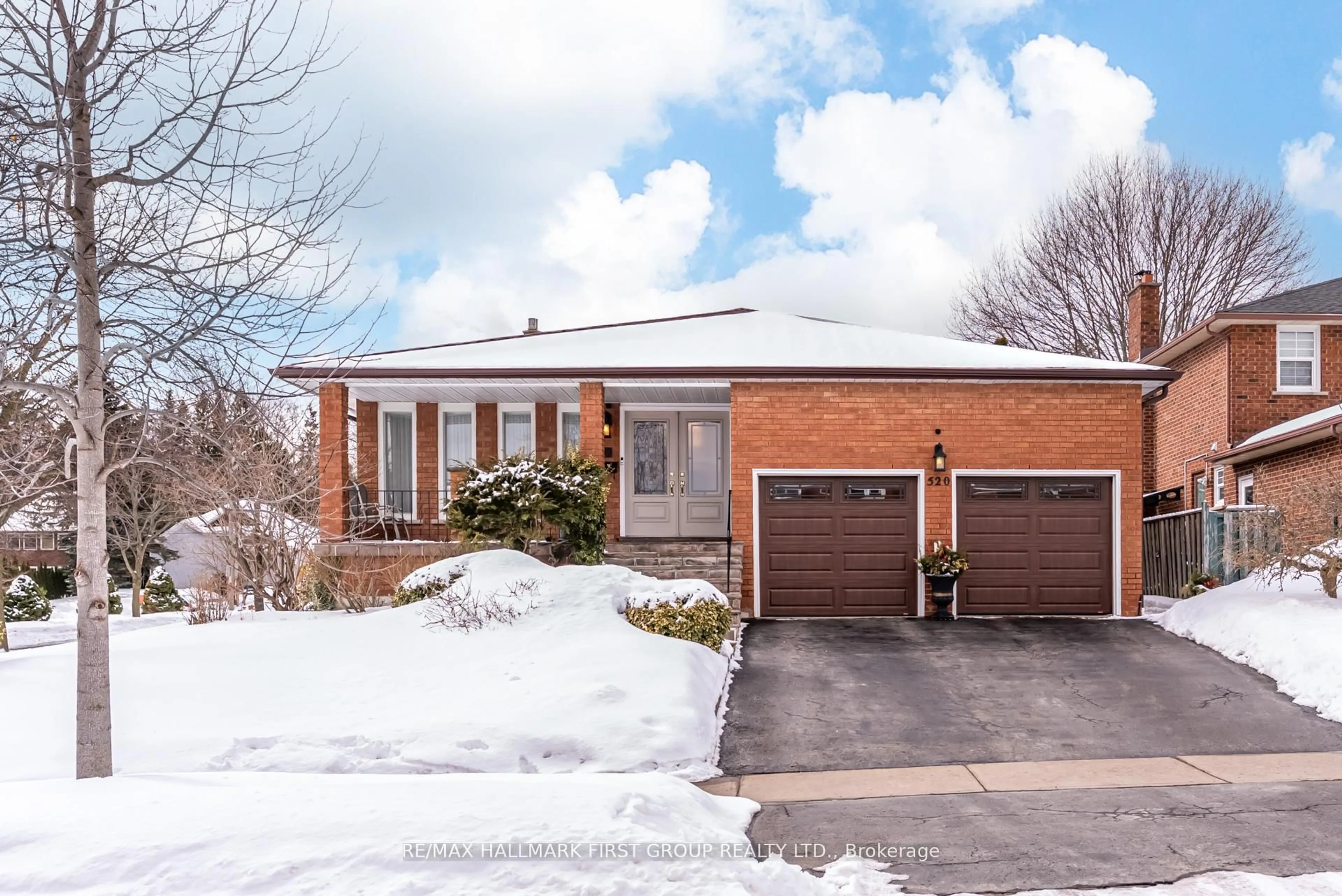 Home with brick exterior material, street for 520 McLeod Cres, Pickering Ontario L1W 3M5