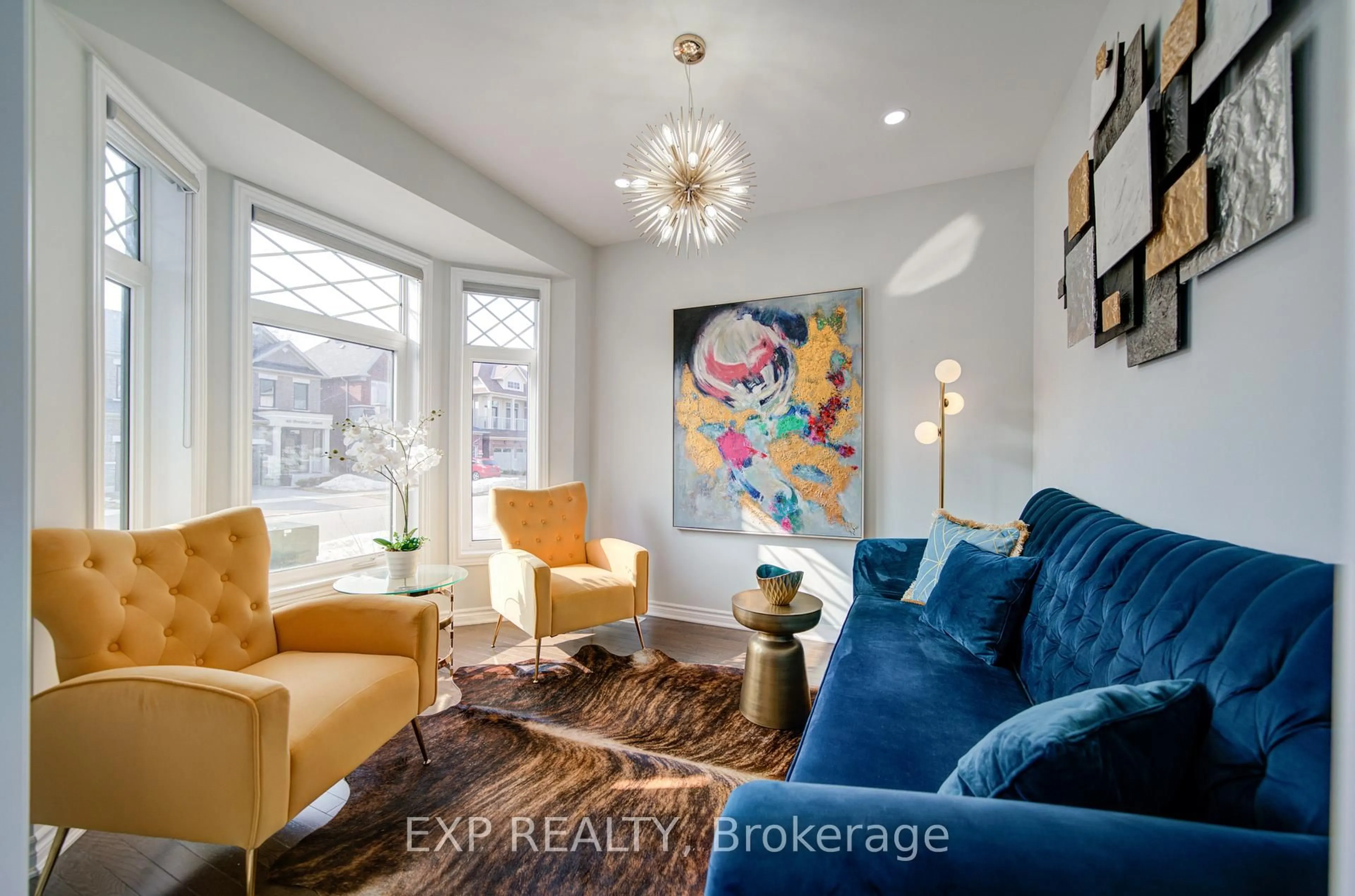 Living room with furniture, unknown for 41 Bremner St, Whitby Ontario L1R 0P8