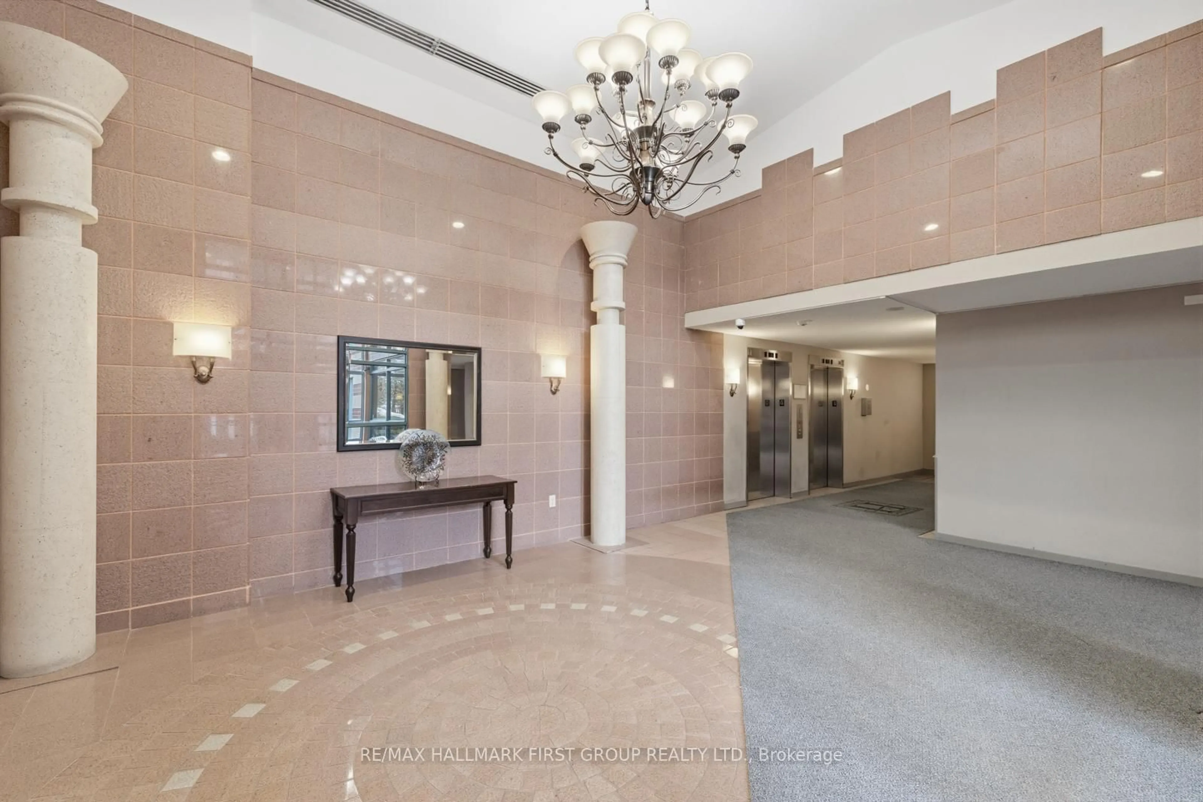 Lobby for 1091 Kingston Rd #722, Toronto Ontario M1N 4E5