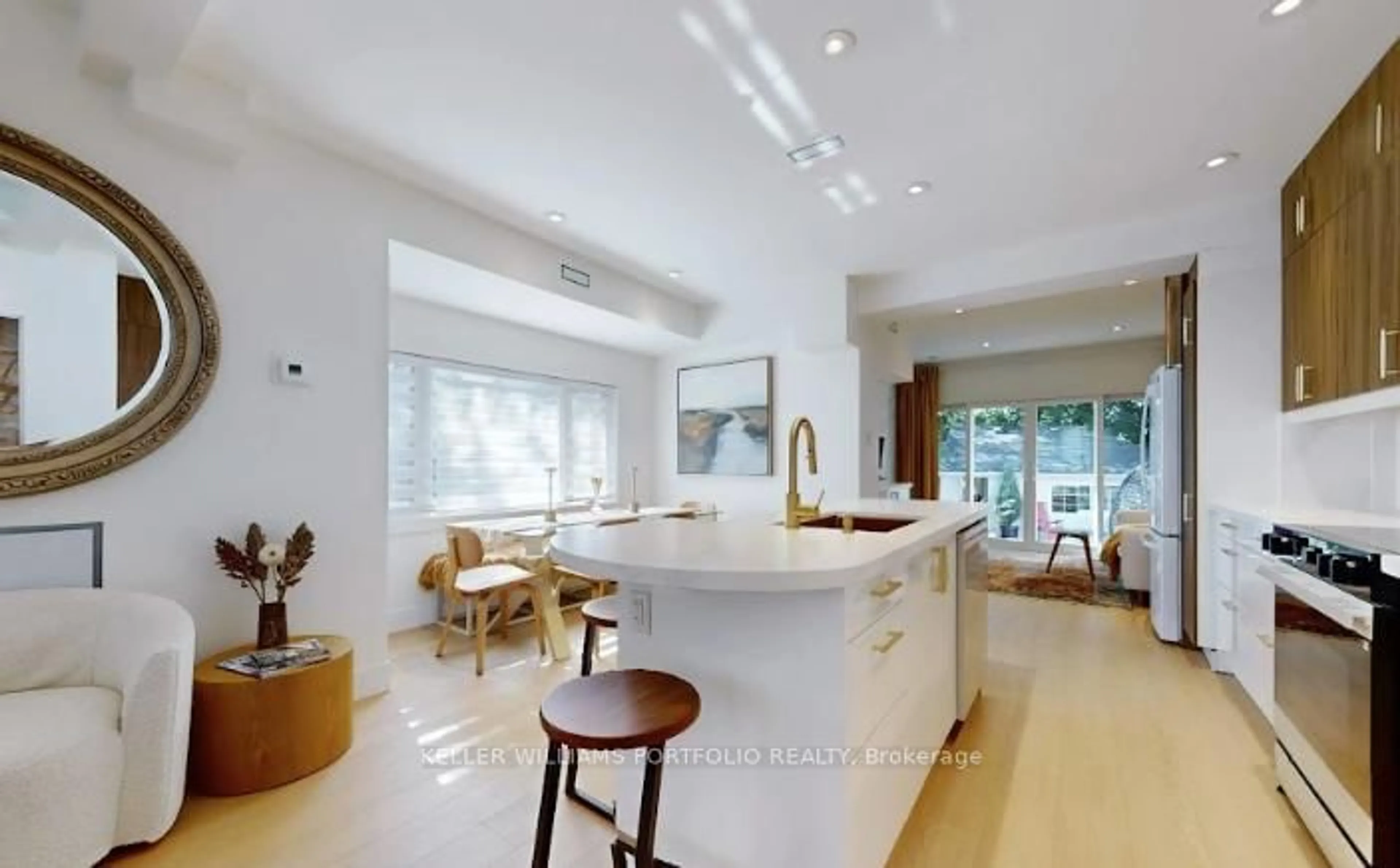 Open concept kitchen, ceramic/tile floor for 22 Pitt Ave, Toronto Ontario M1L 2R1