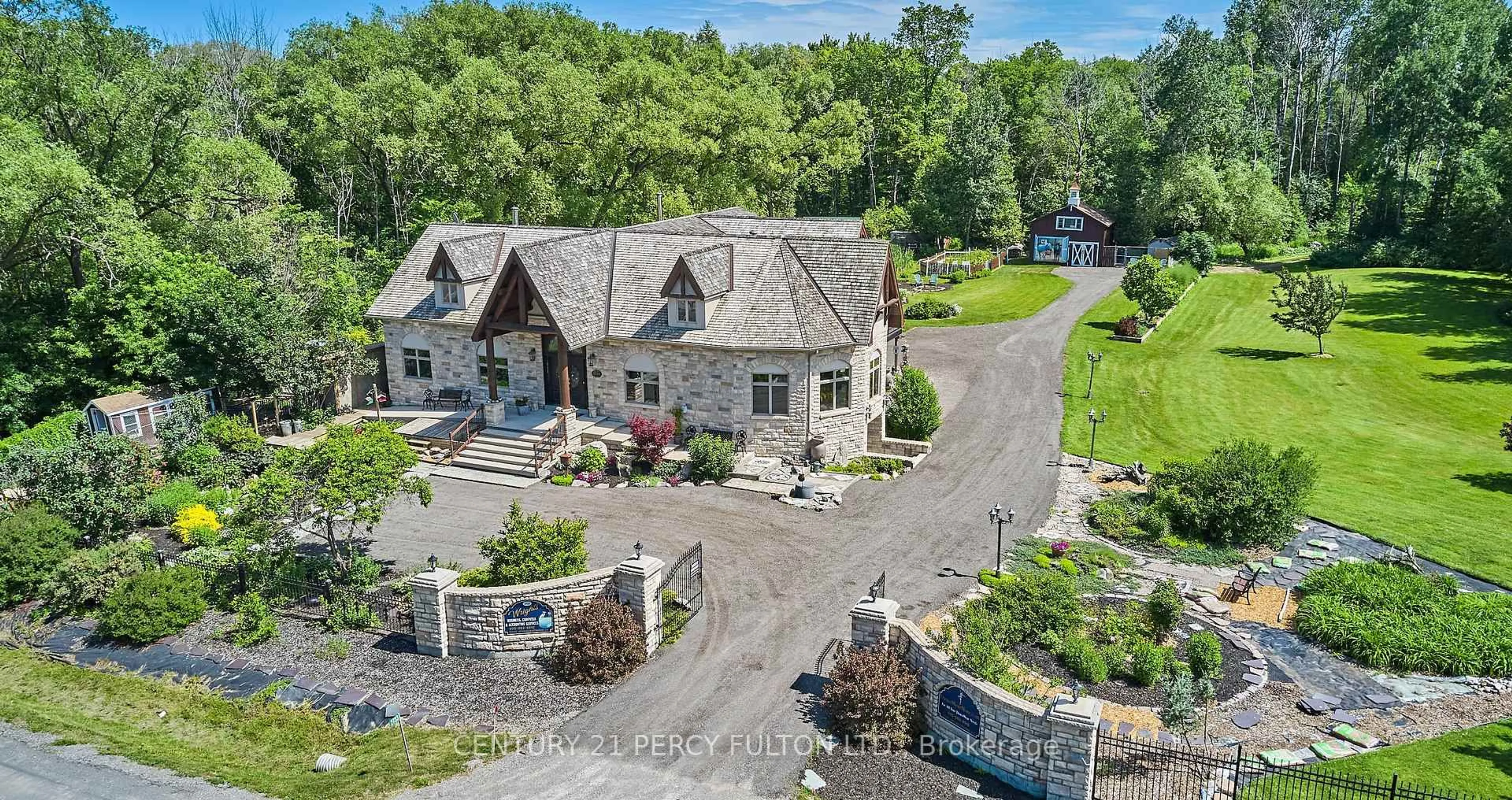 A pic from outside/outdoor area/front of a property/back of a property/a pic from drone, unknown for 2733 Taunton Rd, Clarington Ontario L1C 7B1