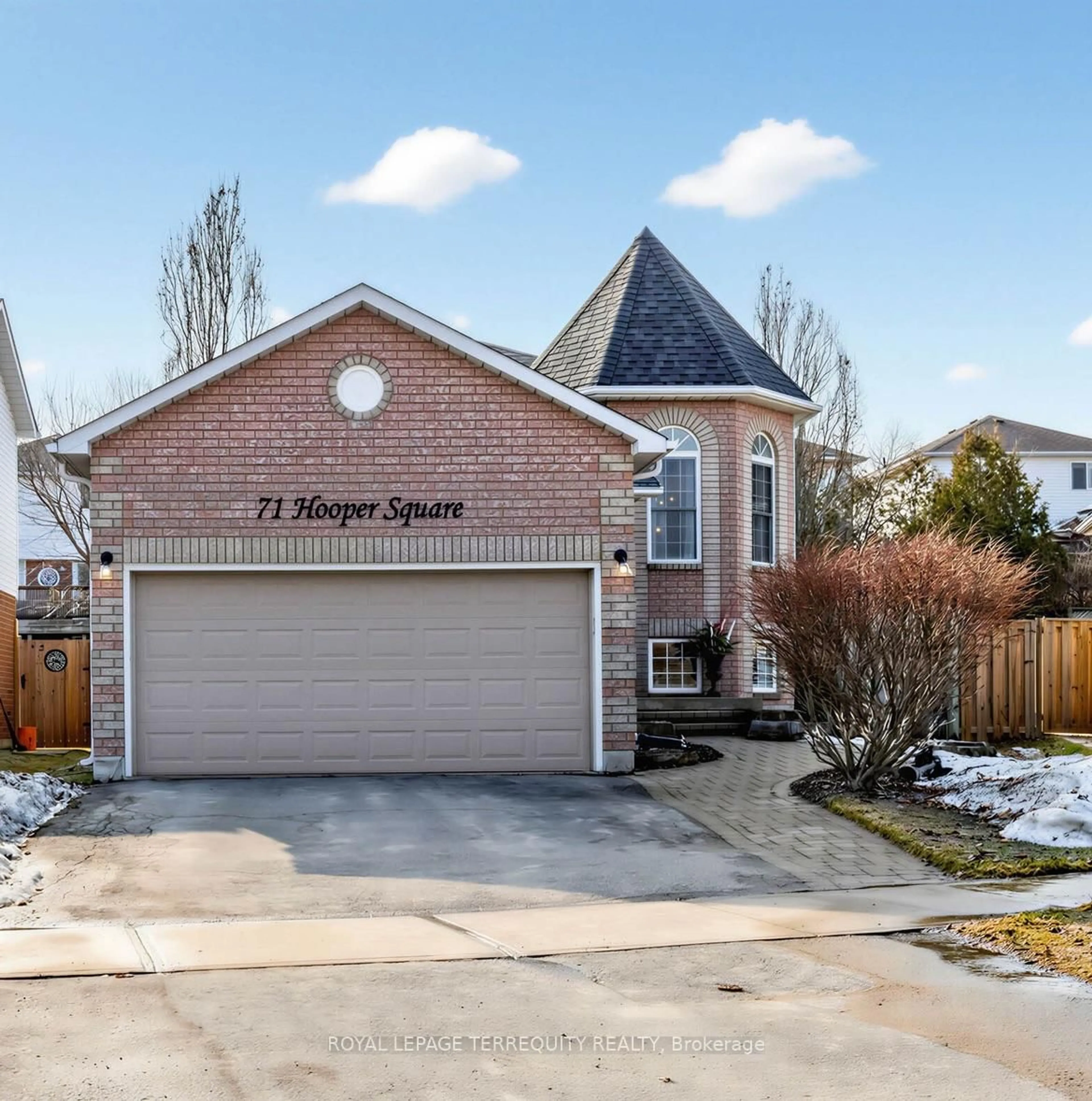 Home with brick exterior material, street for 71 Hooper Sq, Clarington Ontario L1C 4X8