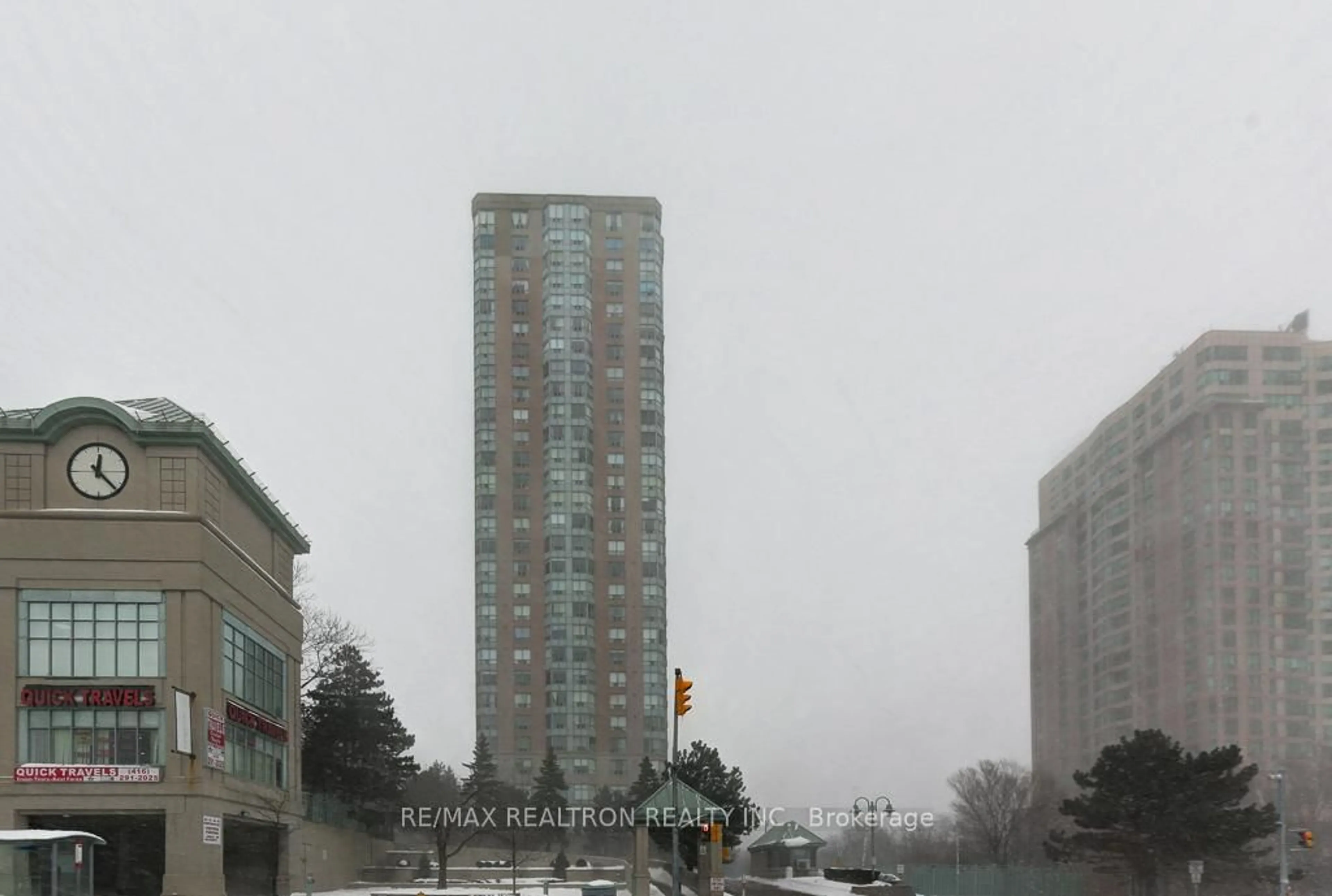 Blurry image for 68 Corporate Dr #526, Toronto Ontario M1H 3G4