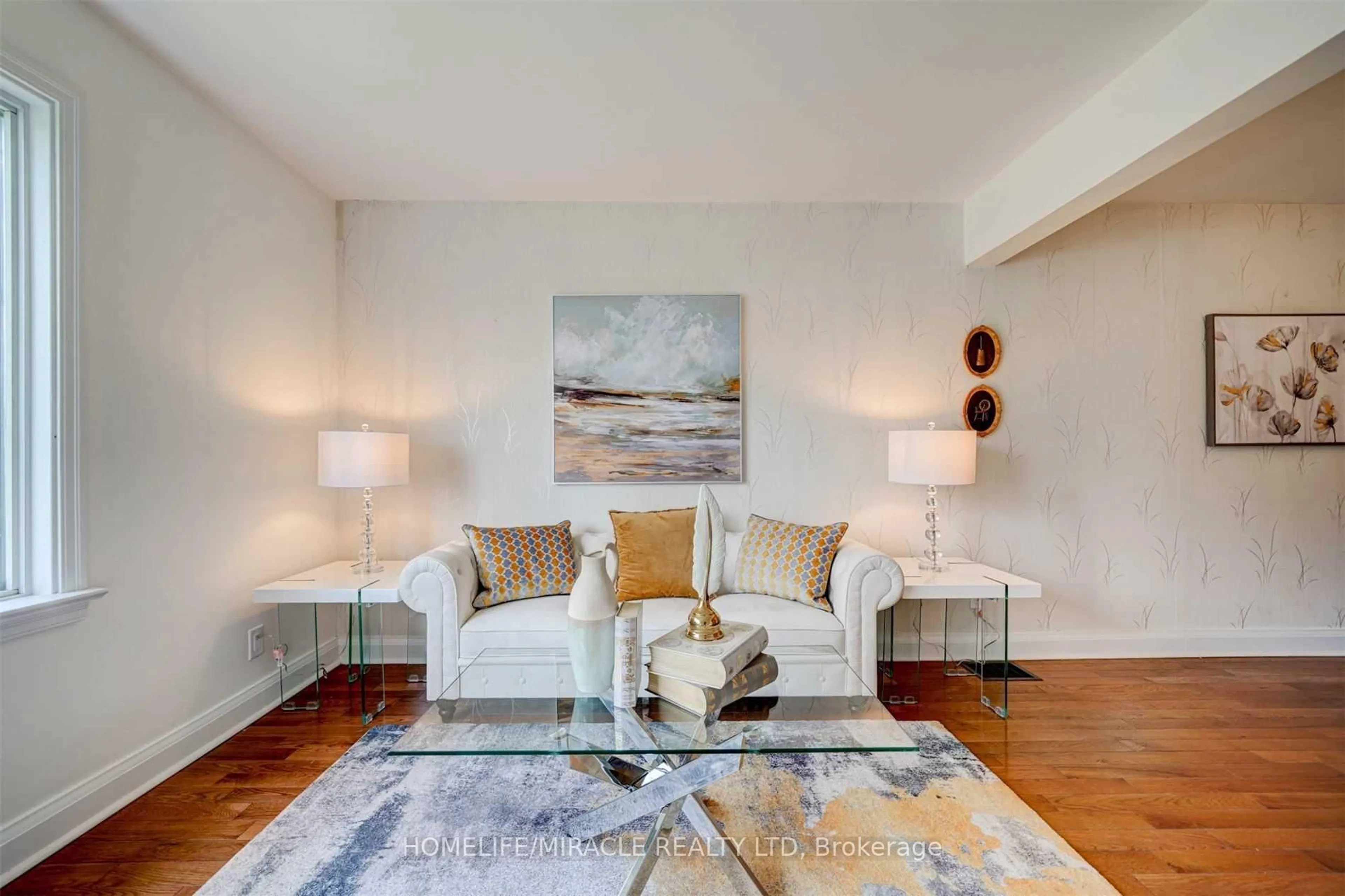 Living room with furniture, unknown for 10 Sundridge Dr, Toronto Ontario M1L 2J3