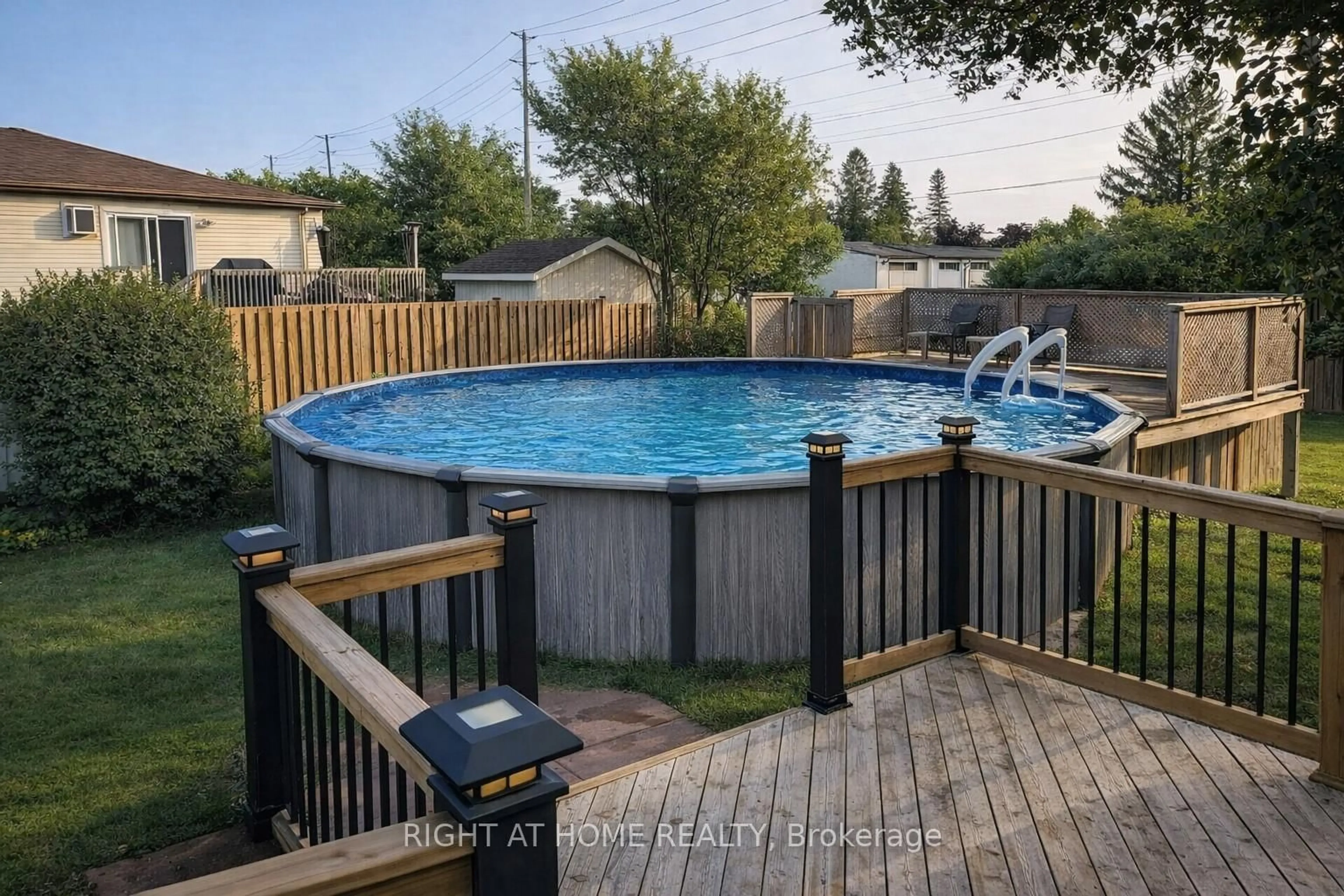 Pool for 760 Cricklewood Dr, Oshawa Ontario L1K 1R6