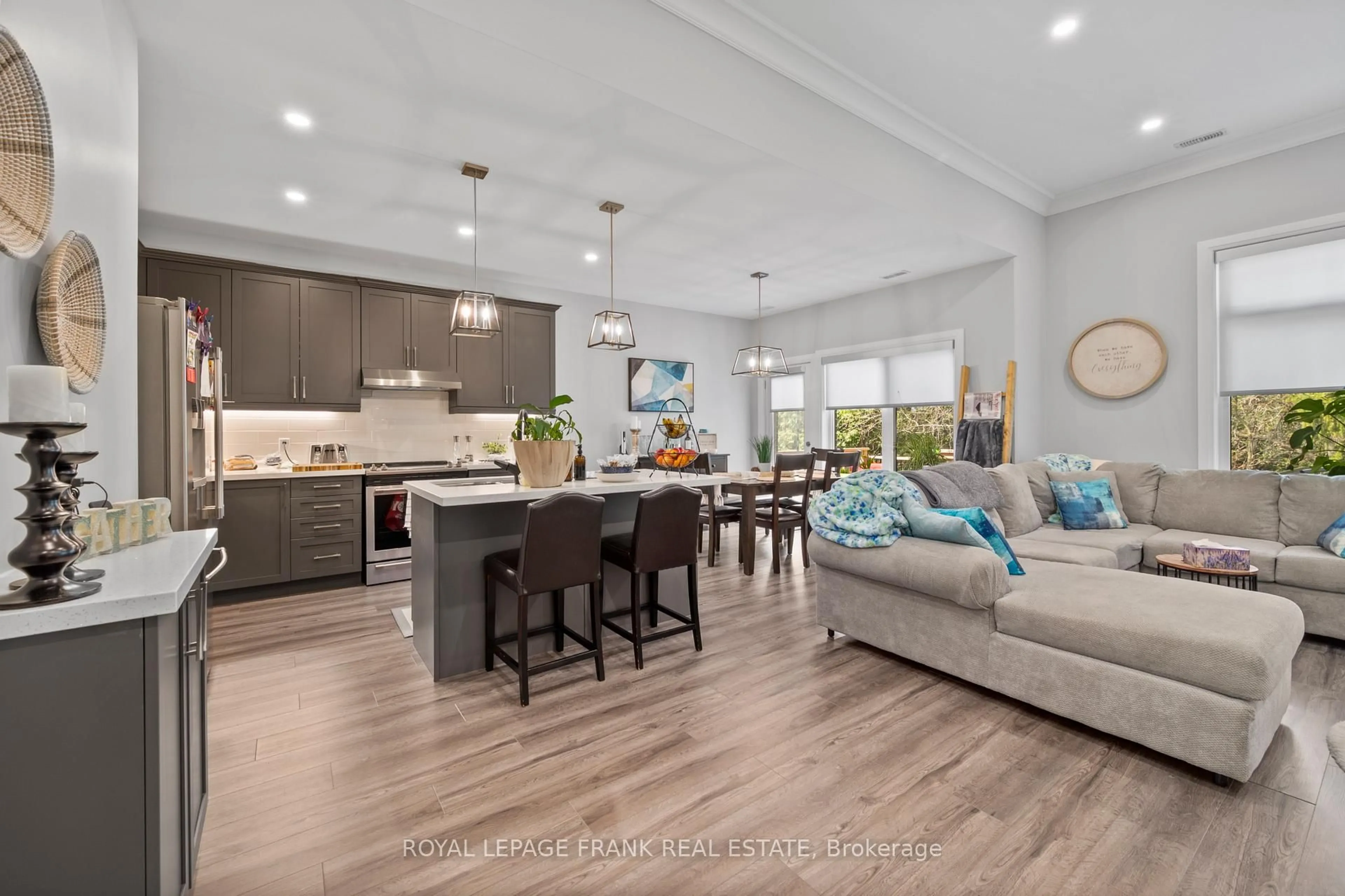 Open concept kitchen, unknown for 16028 Simcoe St, Scugog Ontario L9L 1S7