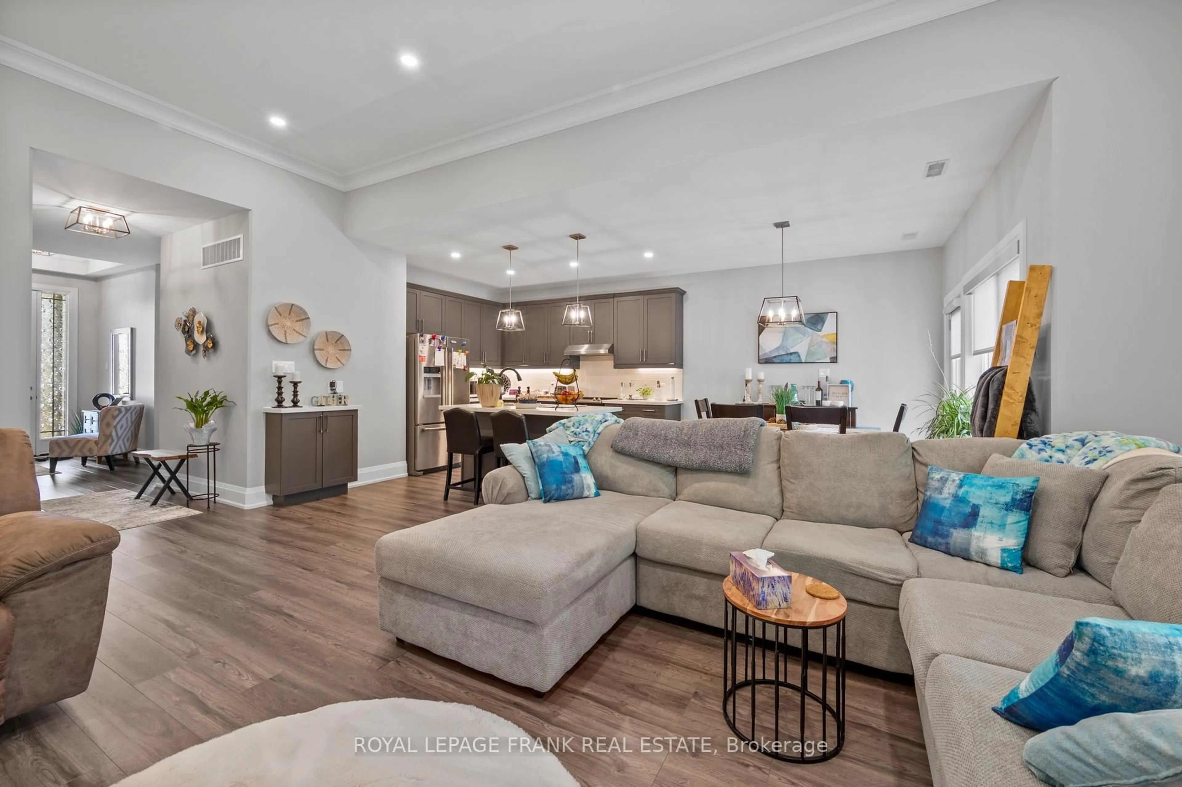 Living room with furniture, unknown for 16028 Simcoe St, Scugog Ontario L9L 1S7