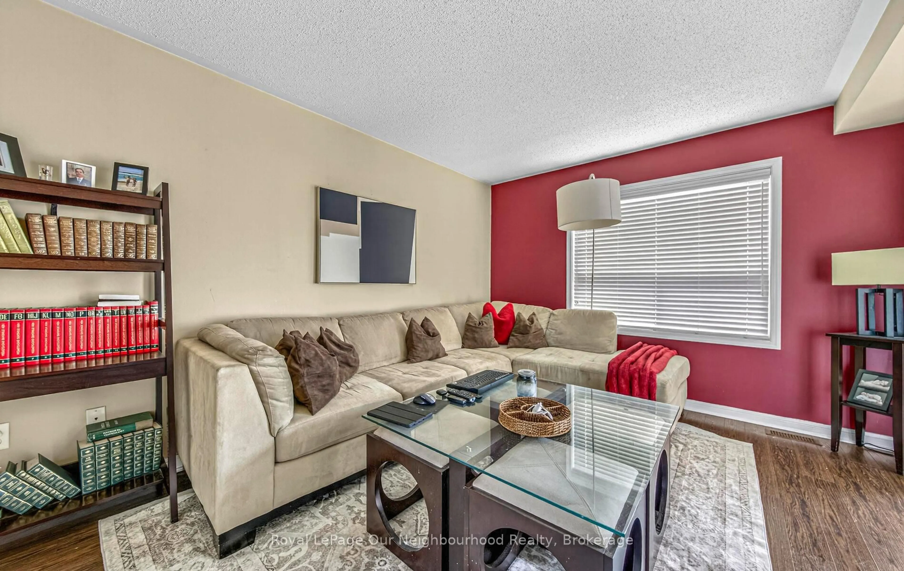 Living room with furniture, unknown for 1581 Sarasota Cres, Oshawa Ontario L1G 8G1