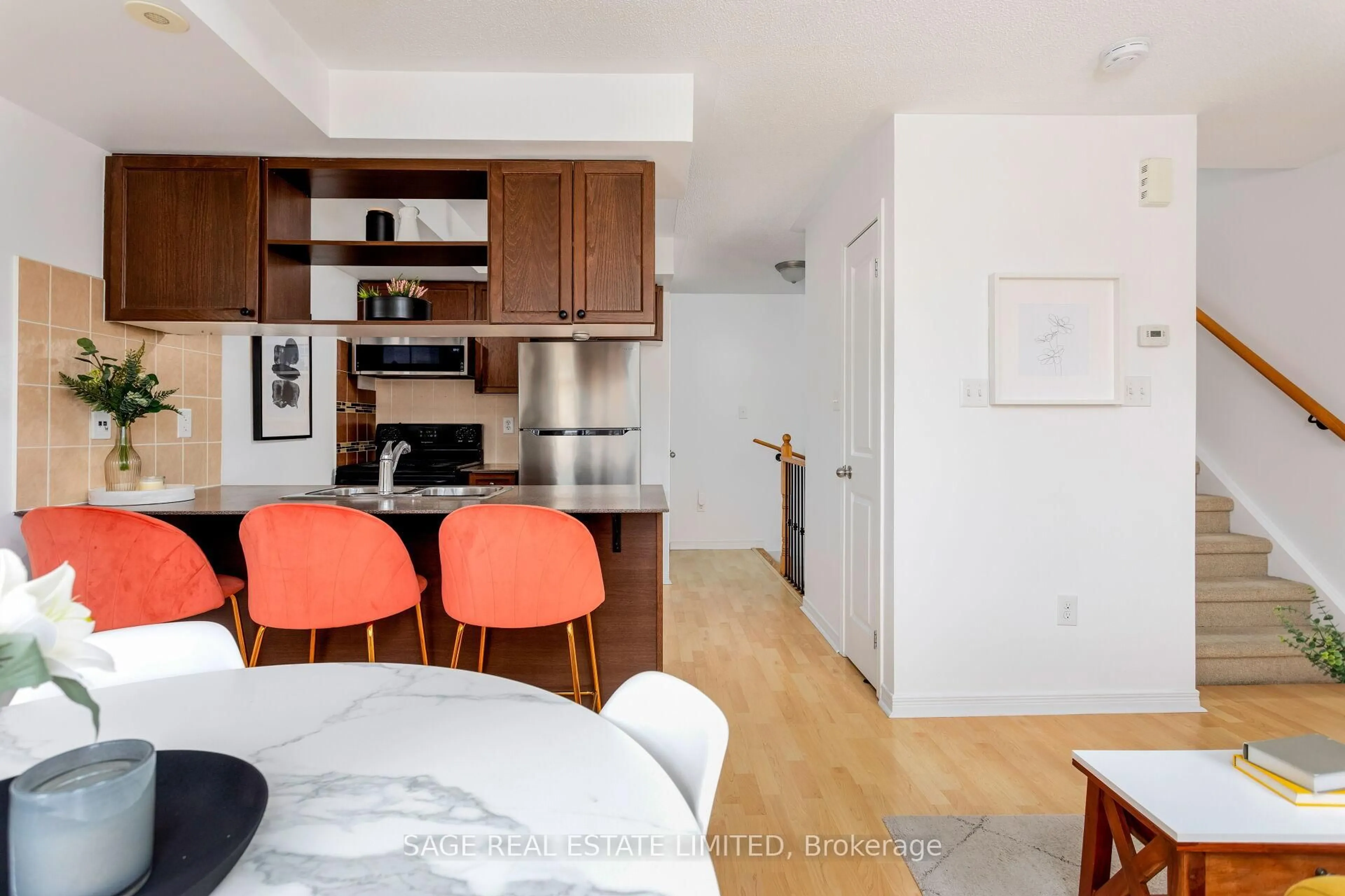 Open concept kitchen, unknown for 817 Dundas St #4, Toronto Ontario M4M 1P9
