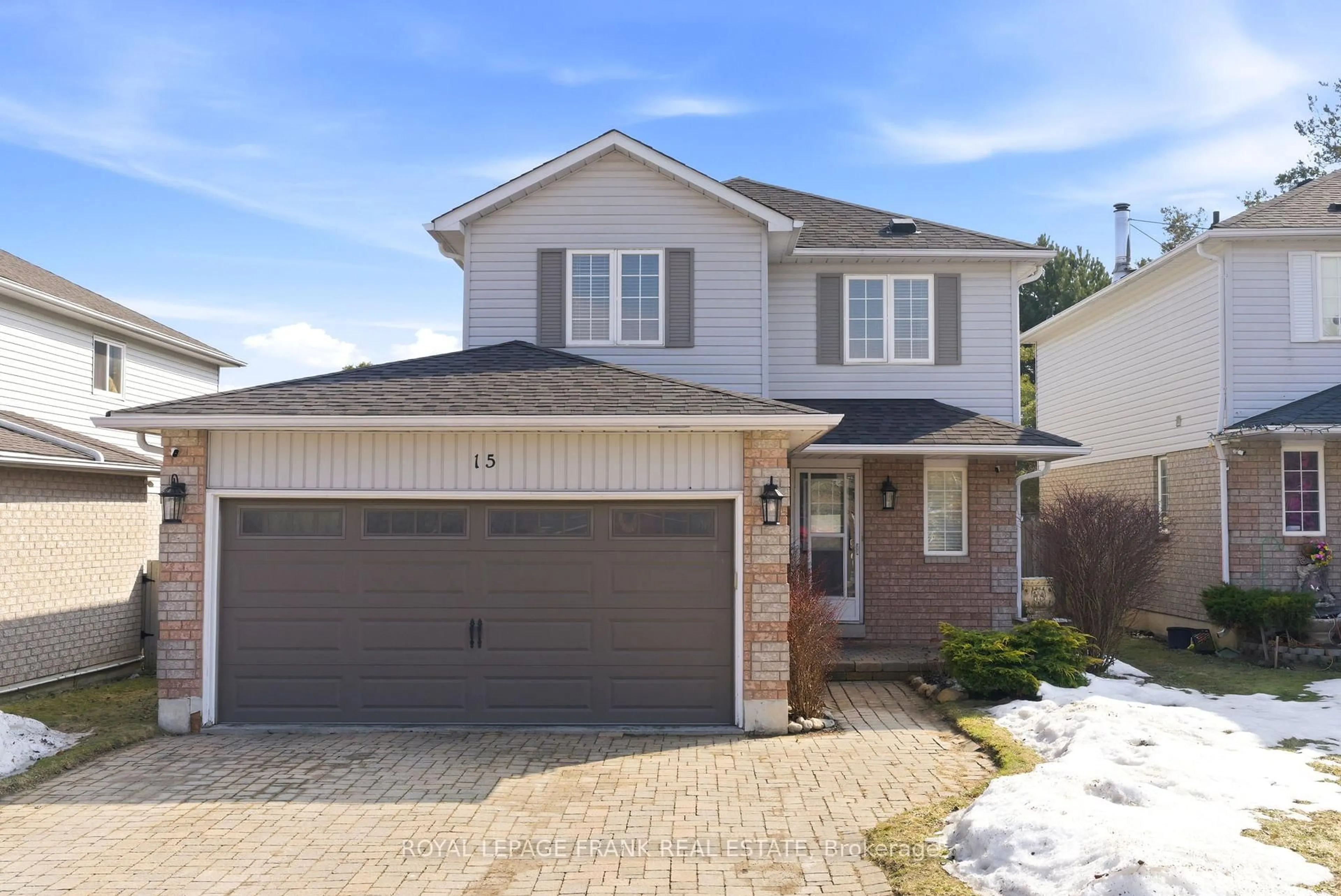 Home with brick exterior material, street for 15 Maxwell Crt, Clarington Ontario L1C 4X6
