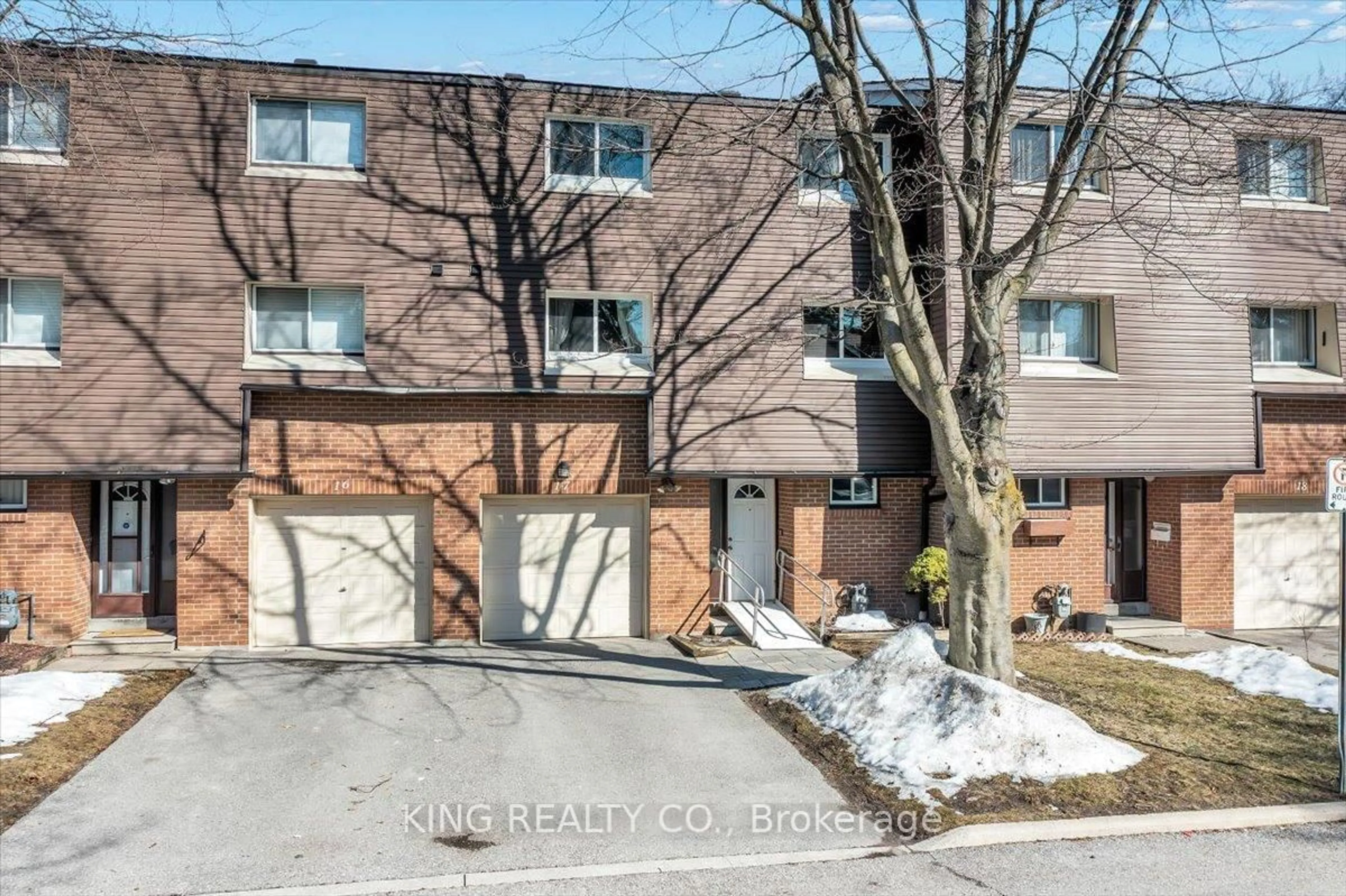 Unknown for 1415 Fieldlight Blvd #17, Pickering Ontario L1V 2S3