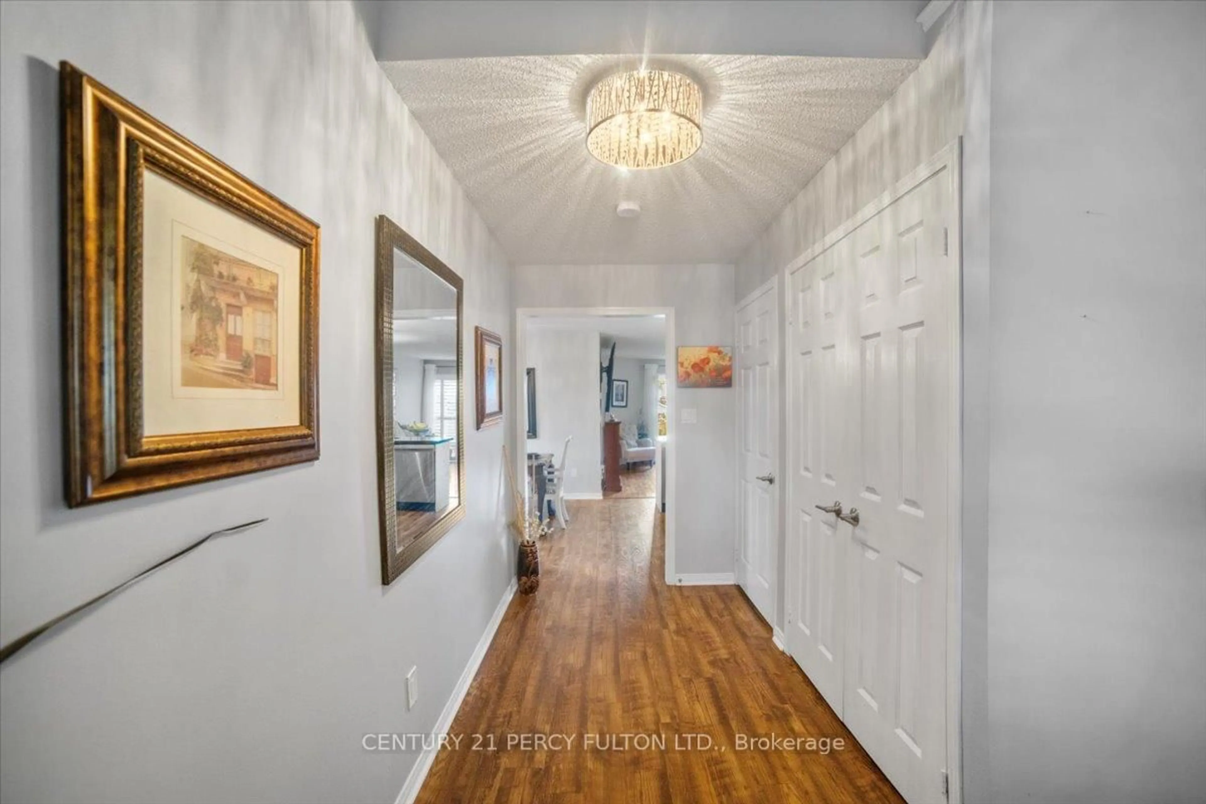 Indoor entryway for 1250 Ormond Dr, Oshawa Ontario L1K 2T7